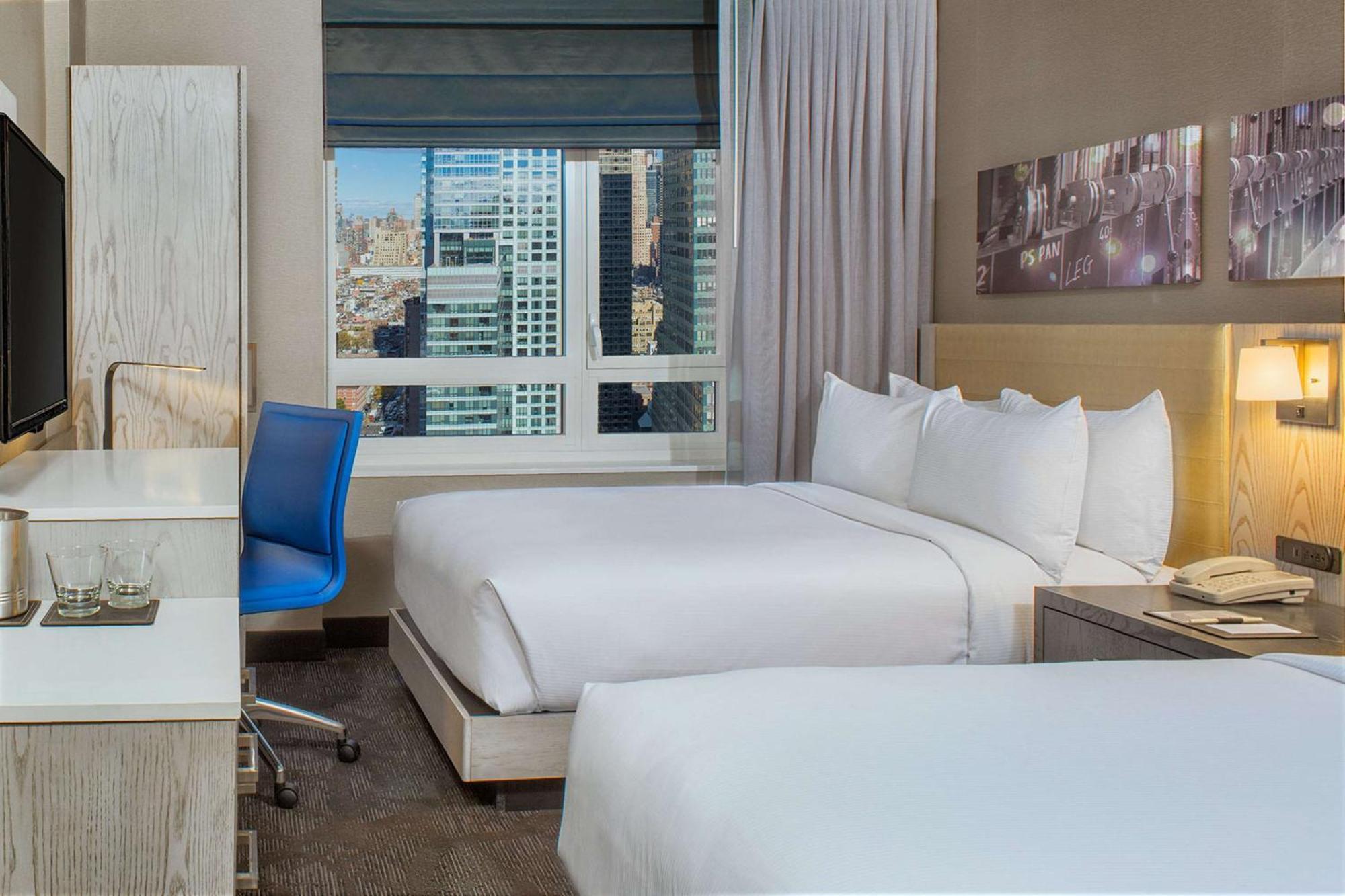 Doubletree By Hilton New York Times Square West Hotel