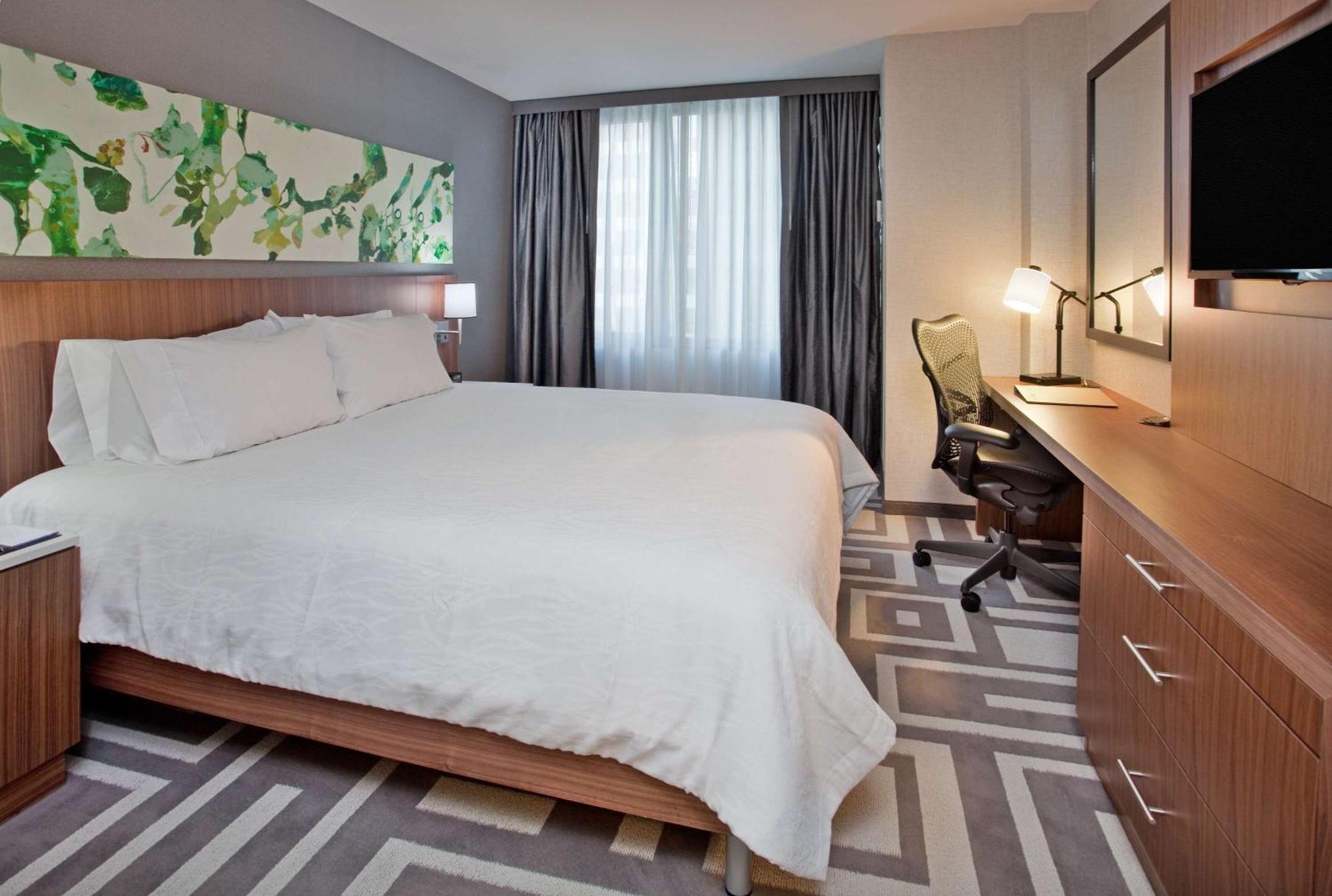 Hilton Garden Park South Hotel New York