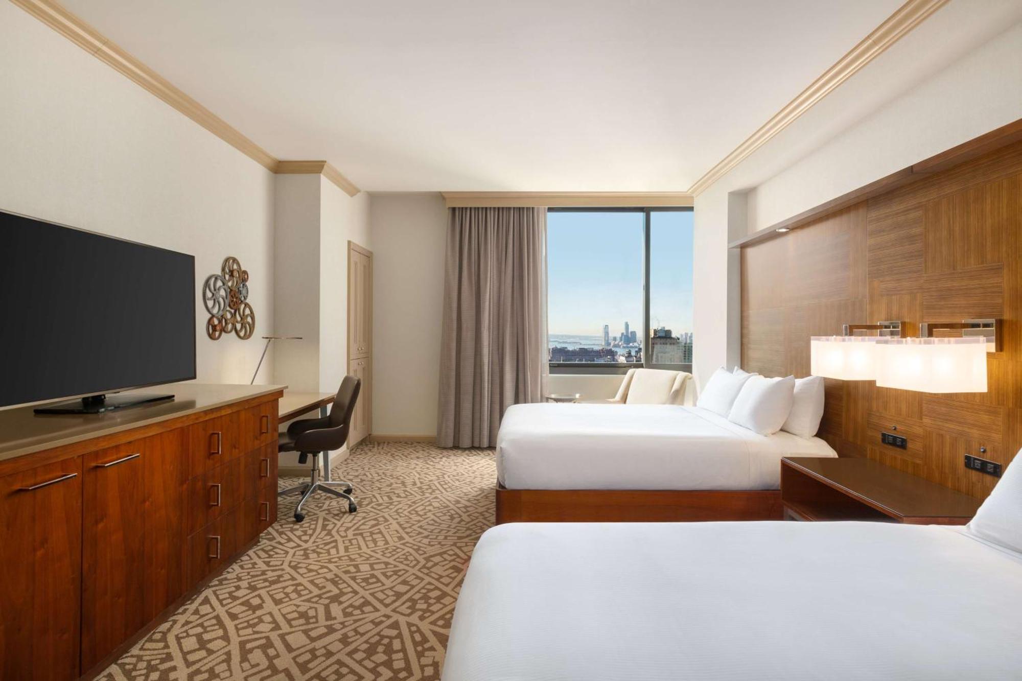 Hilton Times Square Hotel 4*