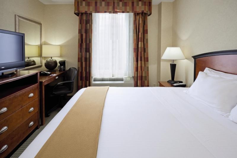 Red Lion And Brooklyn Hotel 3*