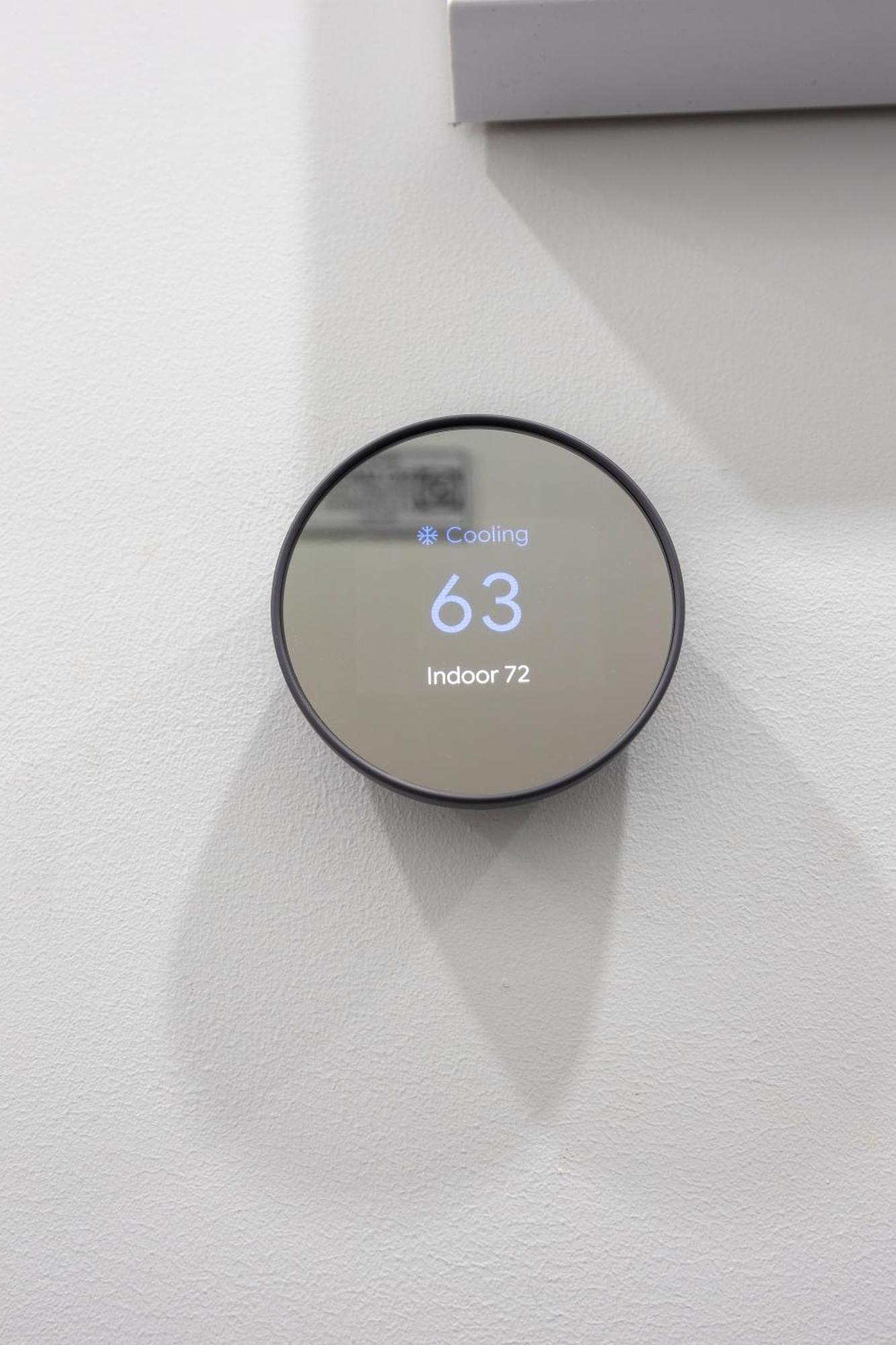 Swj544 - Spacious 5br With Chef's Kitchen