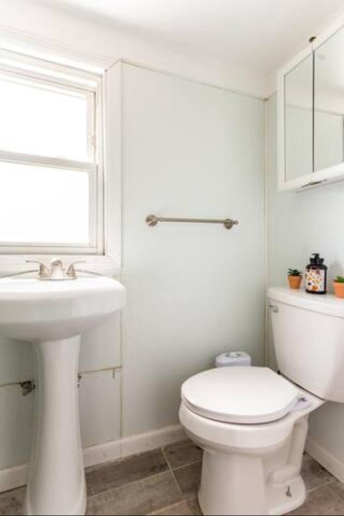 Séjour chez l'habitant With A Private Shower *