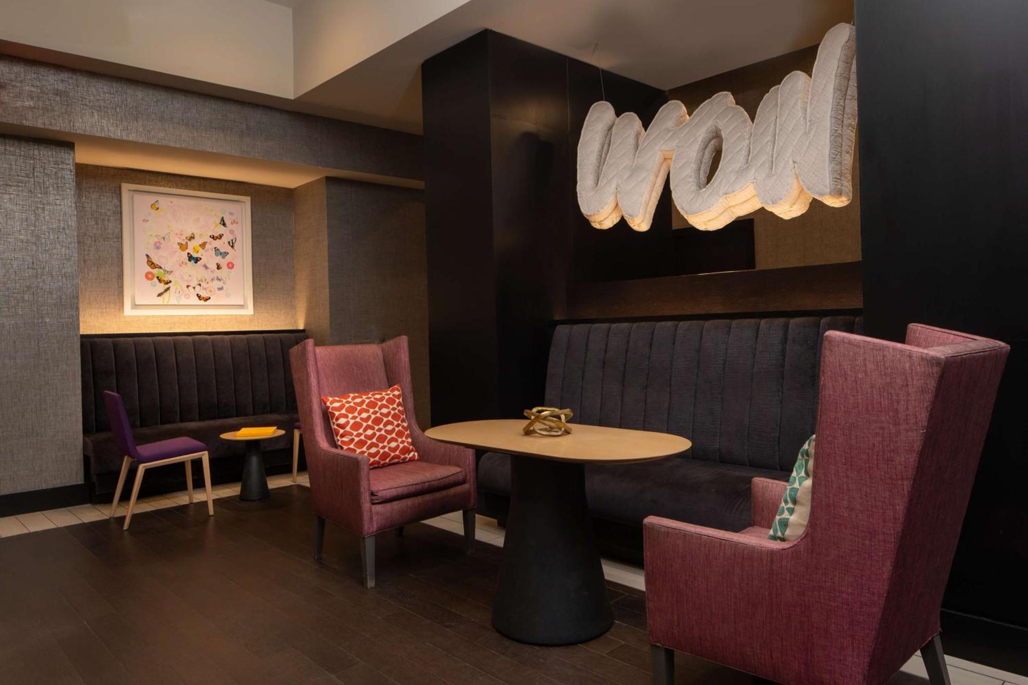 Hotel Embassy By Hilton Manhattan Times Square 4*