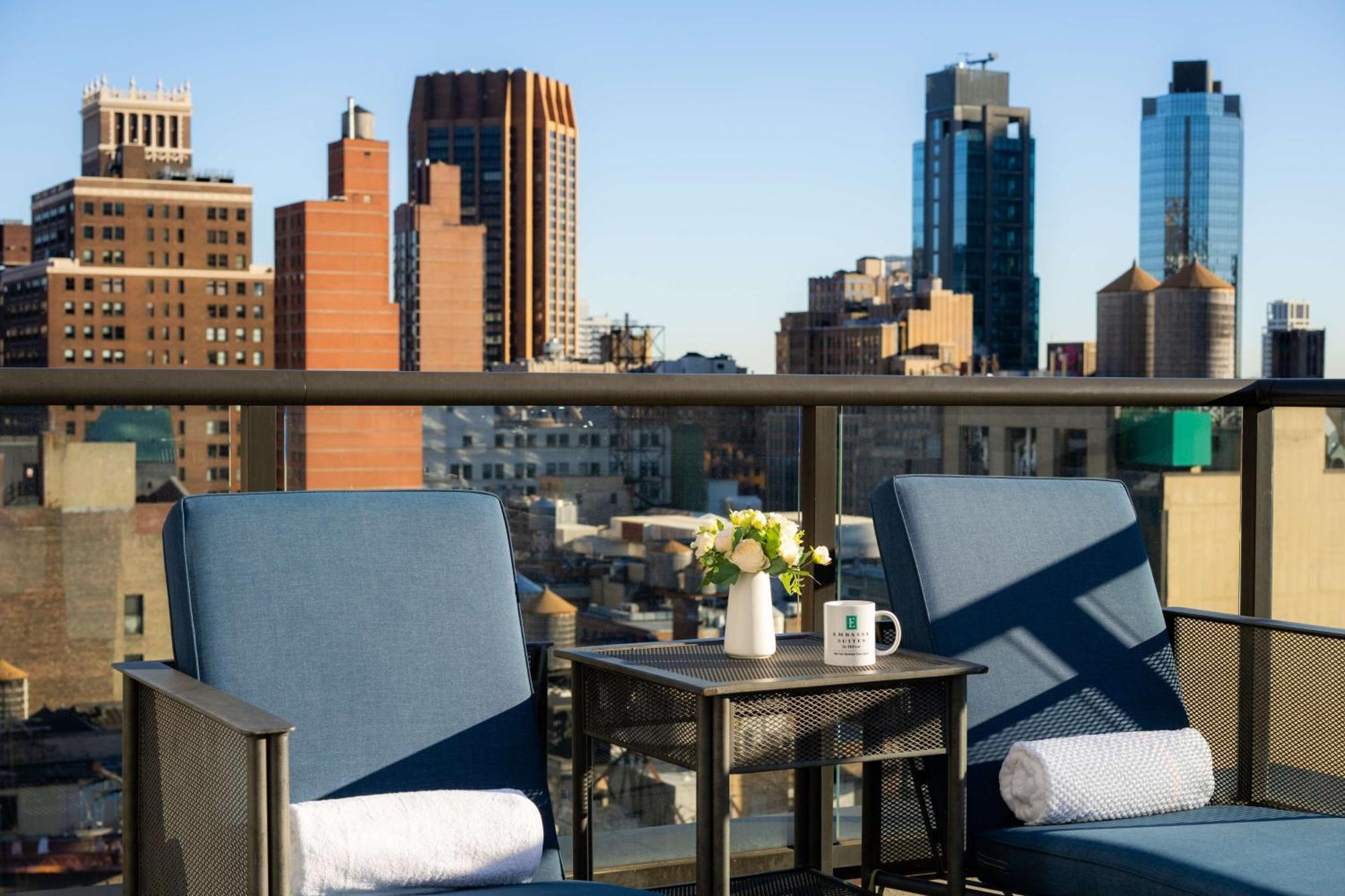 Hotel Embassy By Hilton Manhattan Times Square