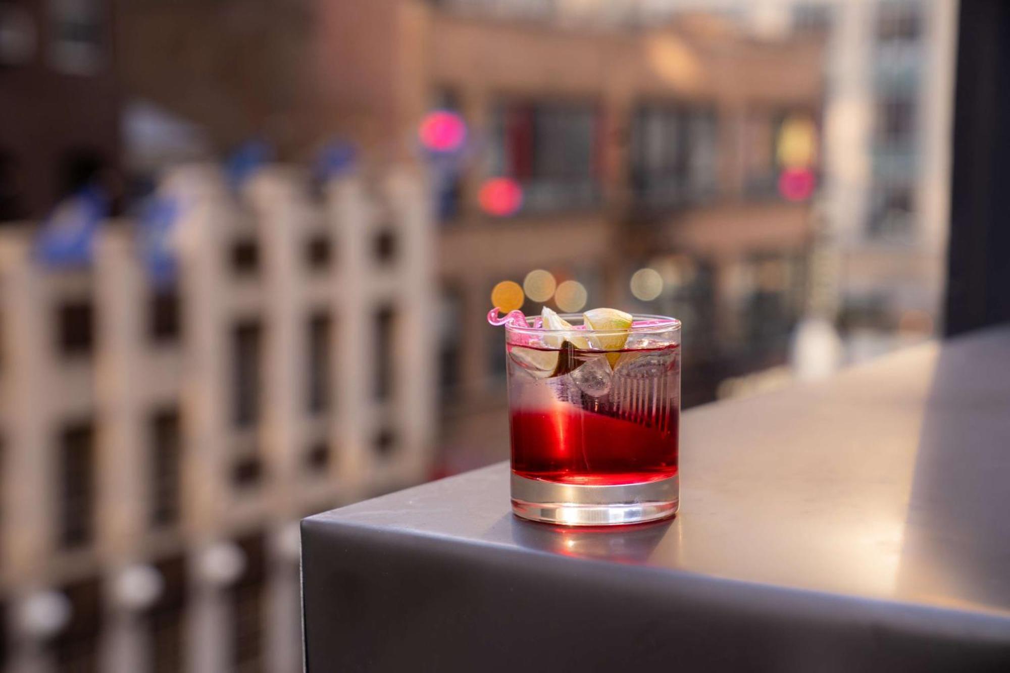 Hotel Embassy By Hilton Manhattan Times Square New York