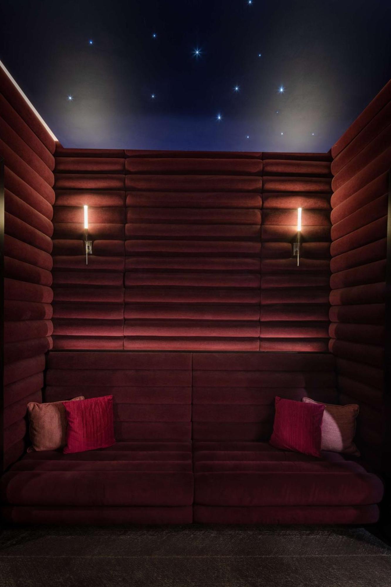 Embassy By Hilton Manhattan Times Square 4* New York