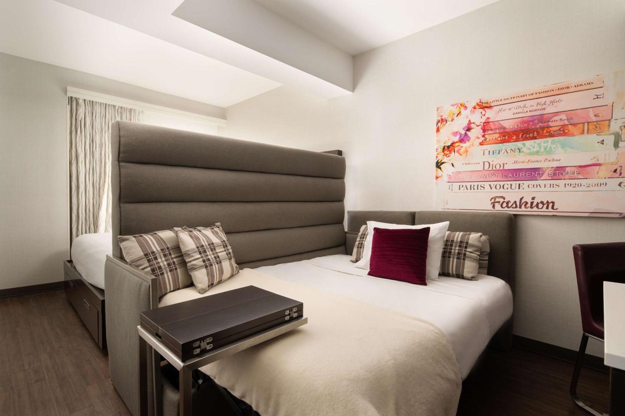 Embassy By Hilton Manhattan Times Square