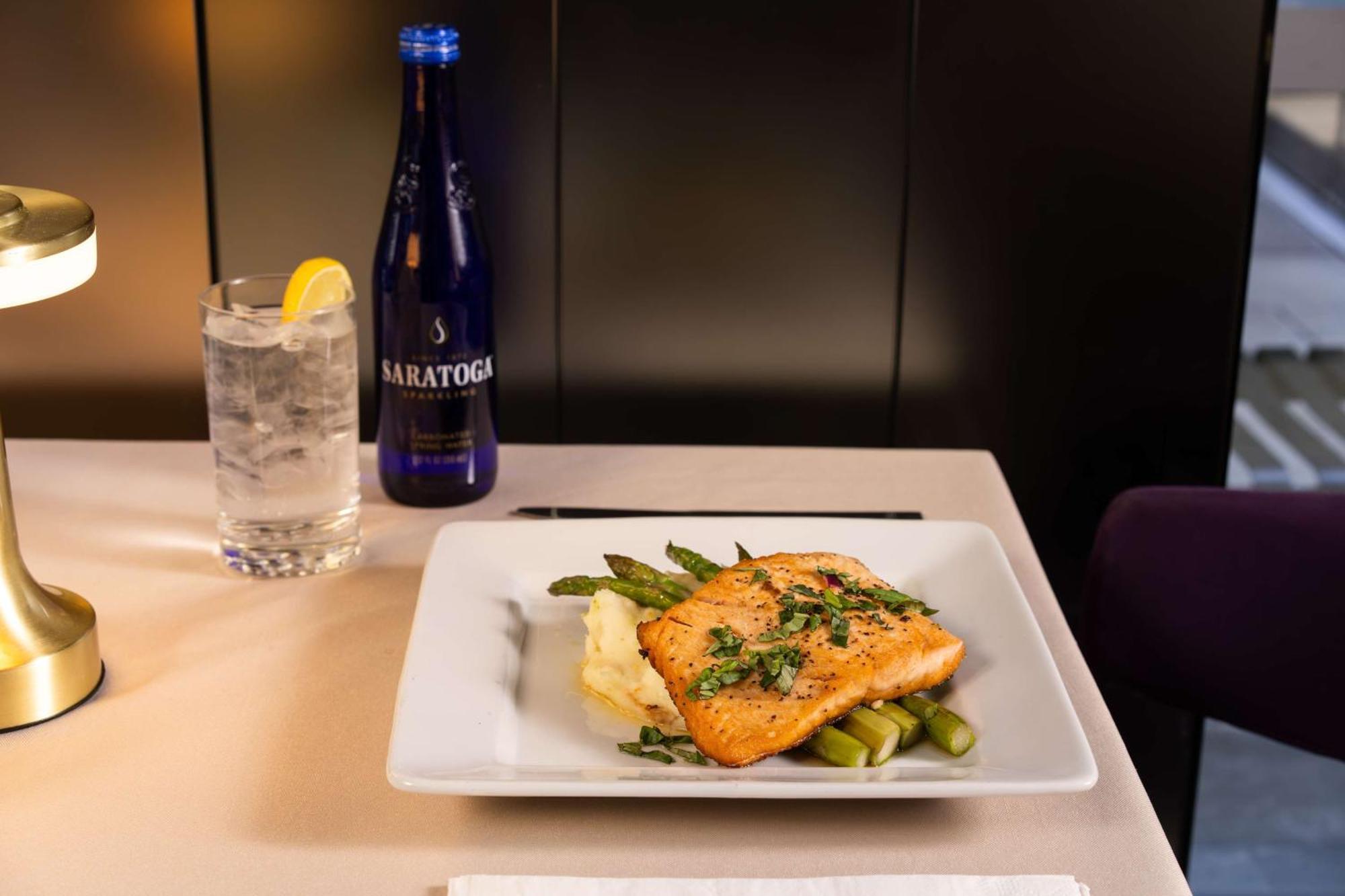 Hotel Embassy By Hilton Manhattan Times Square