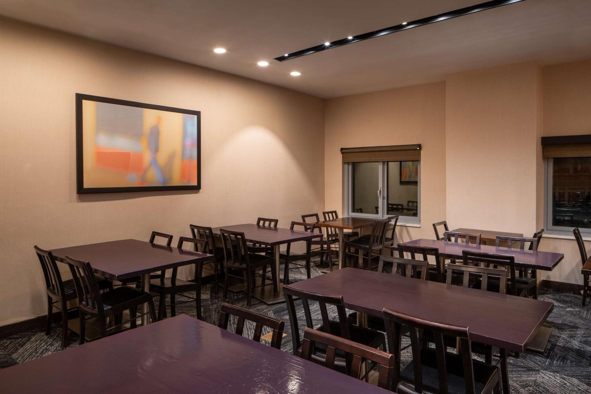 Embassy By Hilton Manhattan Times Square Hotel