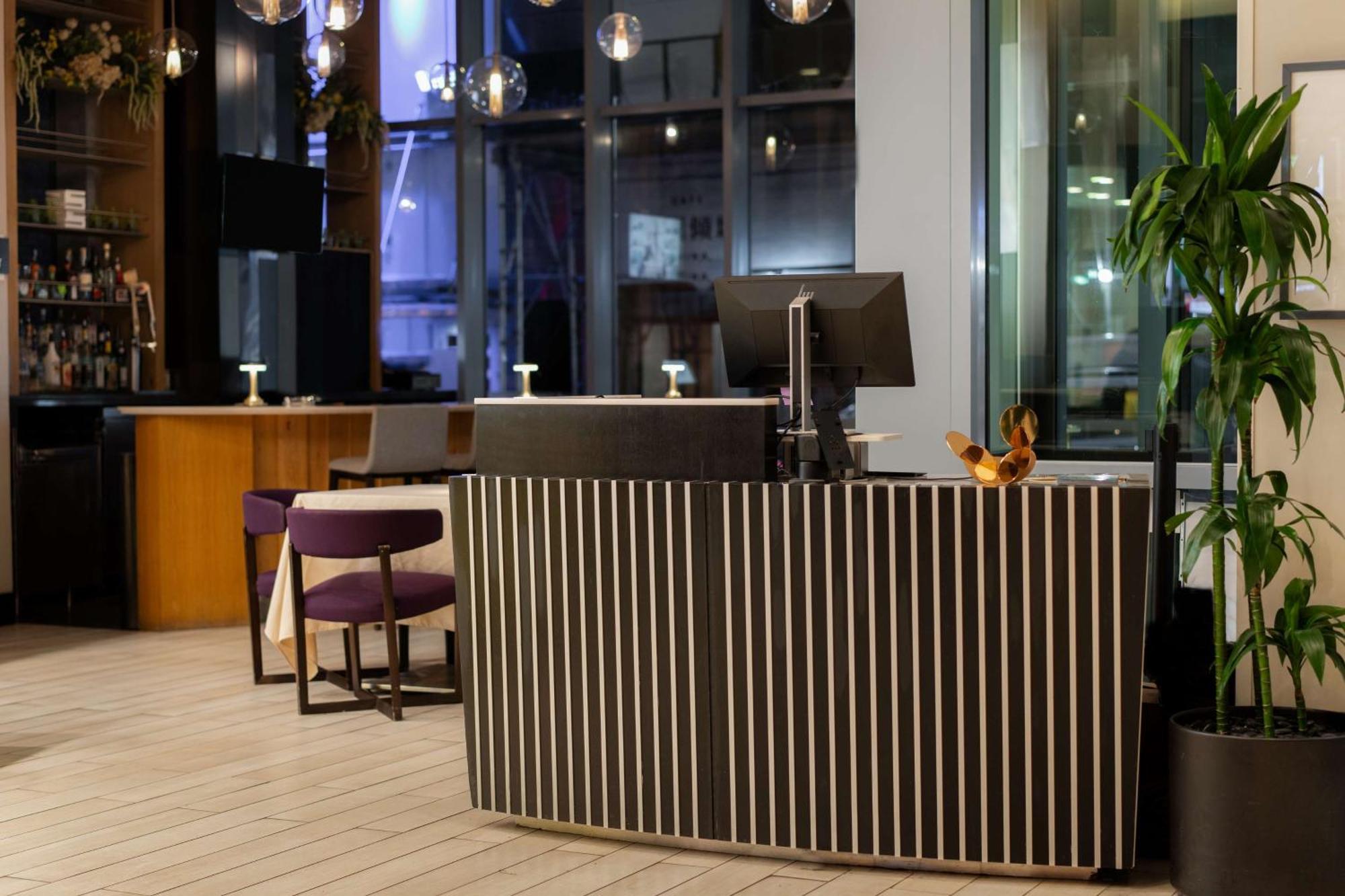 Embassy By Hilton Manhattan Times Square Hotel 4*