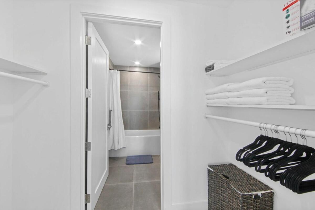 149bk-601 New Ph 2br-2bath Private Rooftop W D Holiday home *