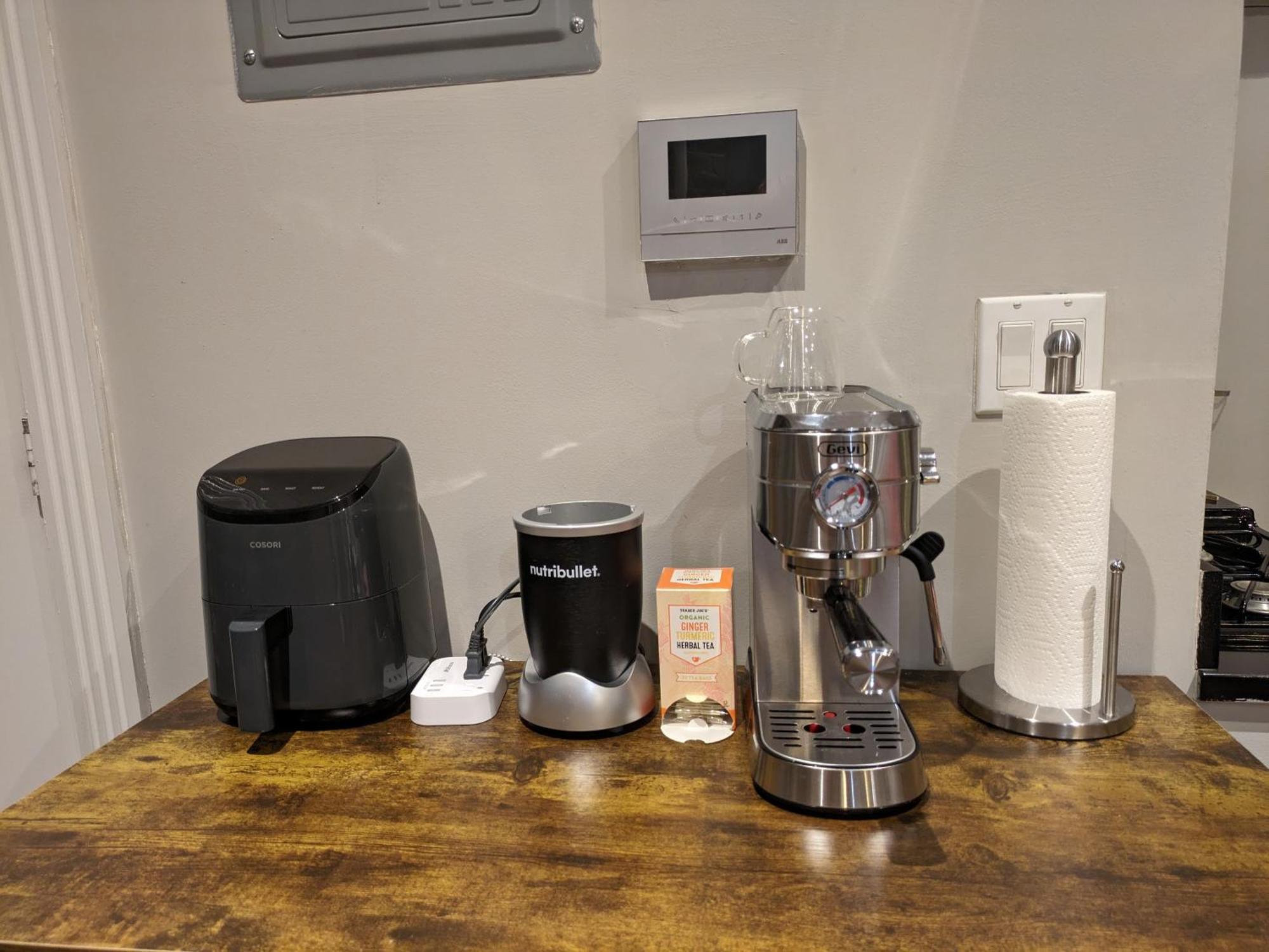 Private At A 3 Bedroom At The Heart Of East Village - Shared New York