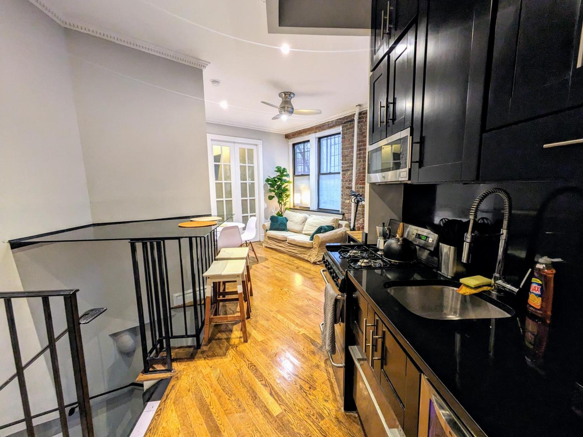 Guest house Lovely At 3 Bedroom At The Heart Of East Village