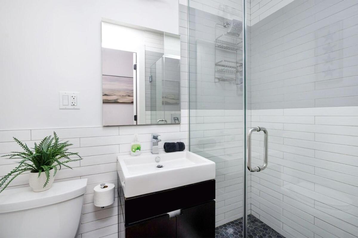 Apartment 1288-3rs New Renovated 2 Bedrooms New York