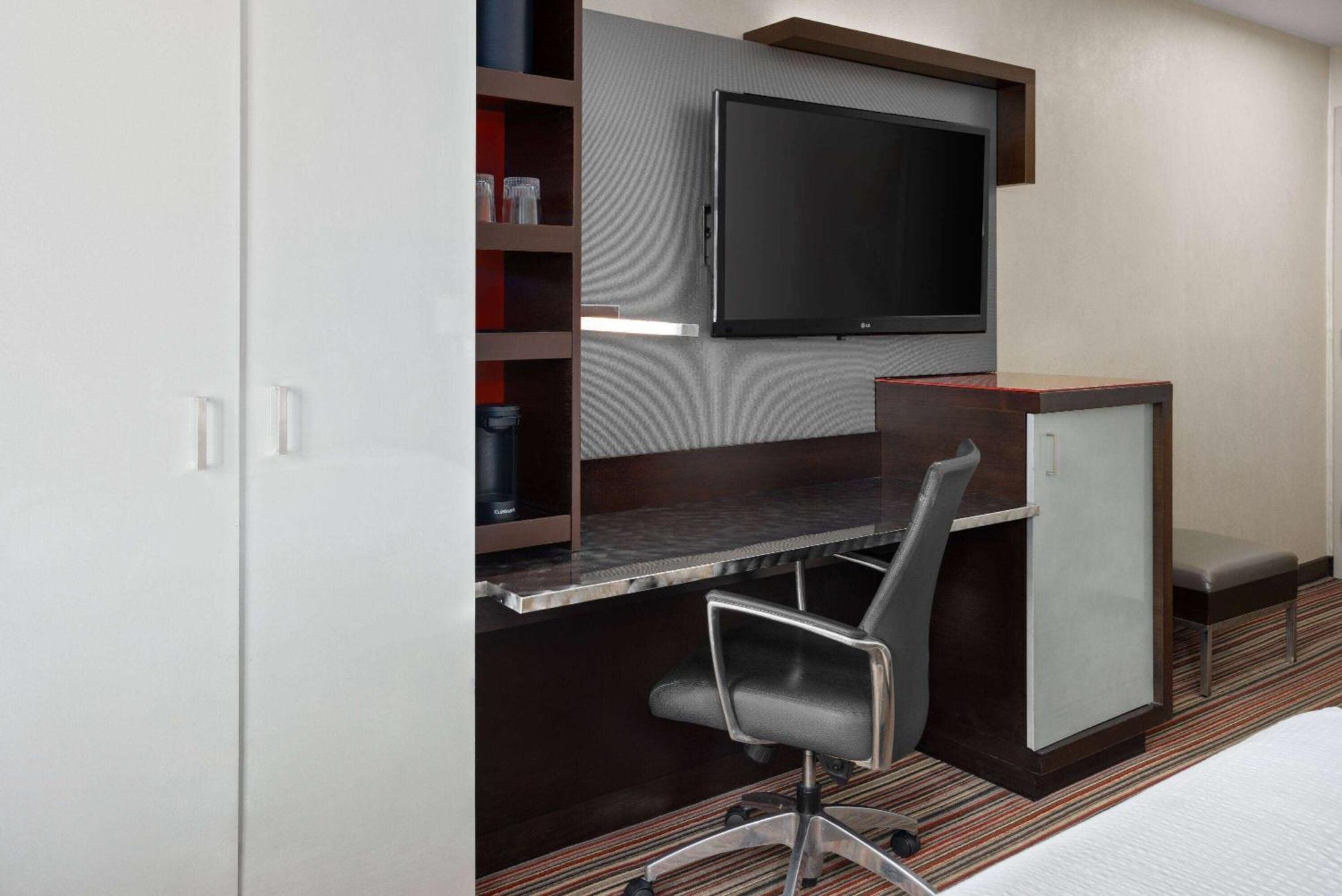 Hotel The Herald By Luxurban 3*