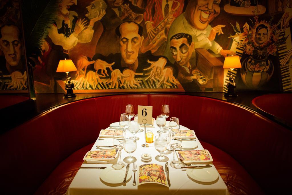 Hotel Elysee By Library Collection New York