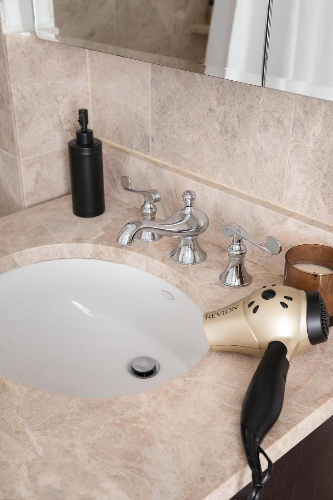 Homestay Luxury Private Apt View *