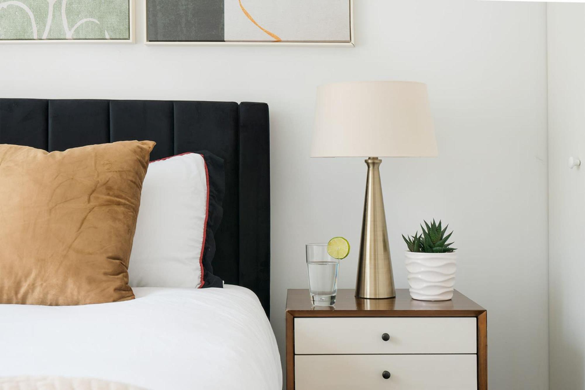 809-3a 1br Columbus Circle Elevator W D Apartment *