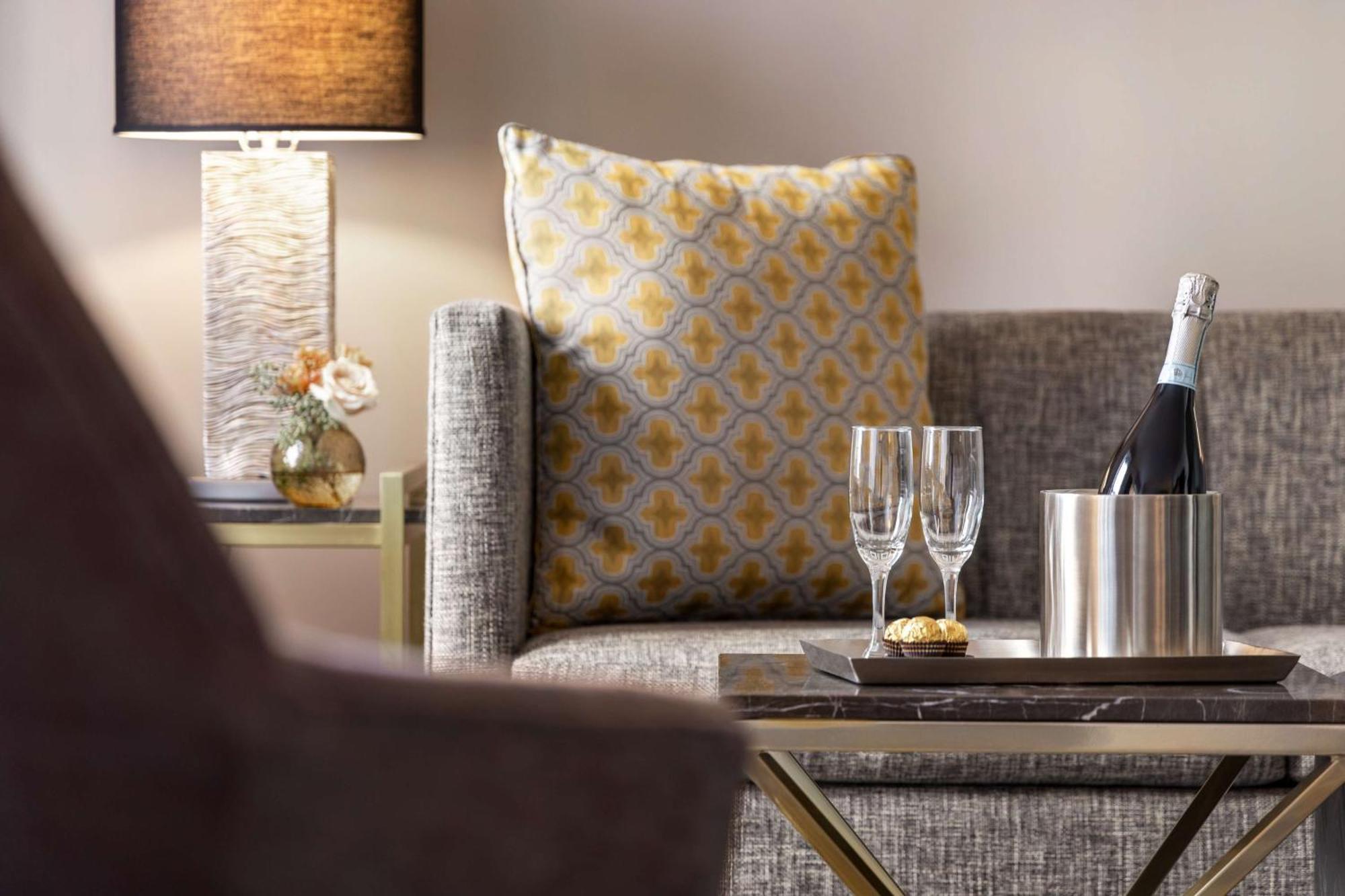 Martinique On Broadway, Curio Collection By Hilton 4* New York