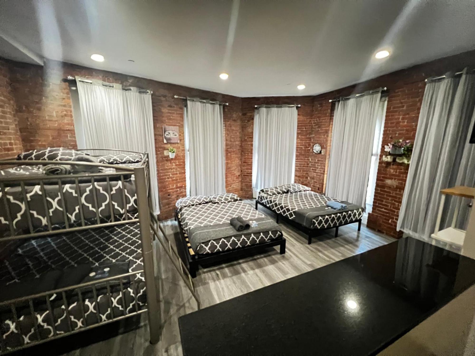 31 Street Broadway * New York