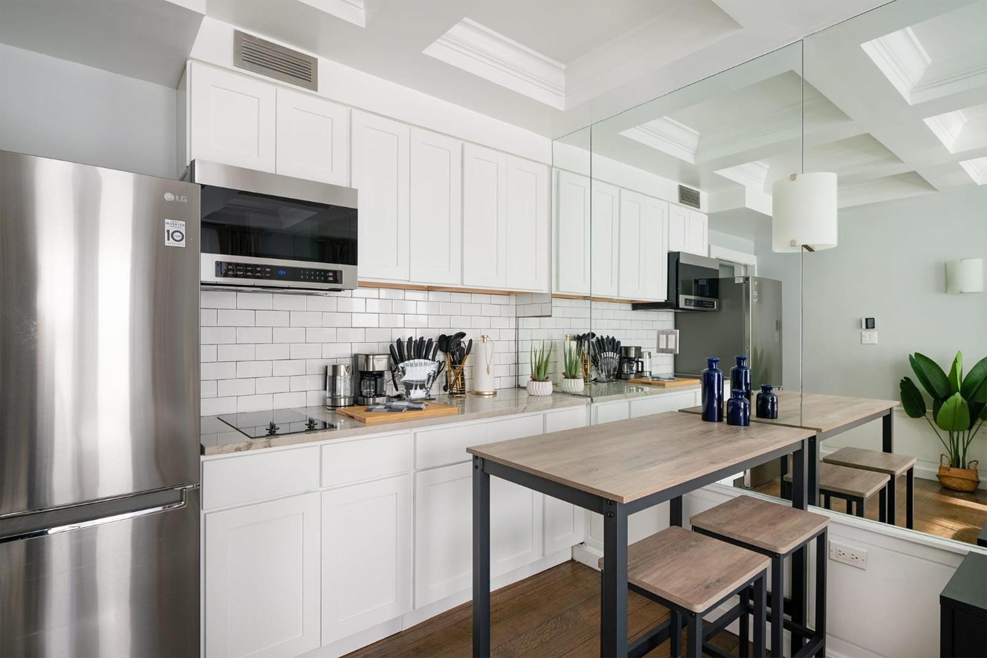 Apartment 73-519 New Uws Doorman Gym *