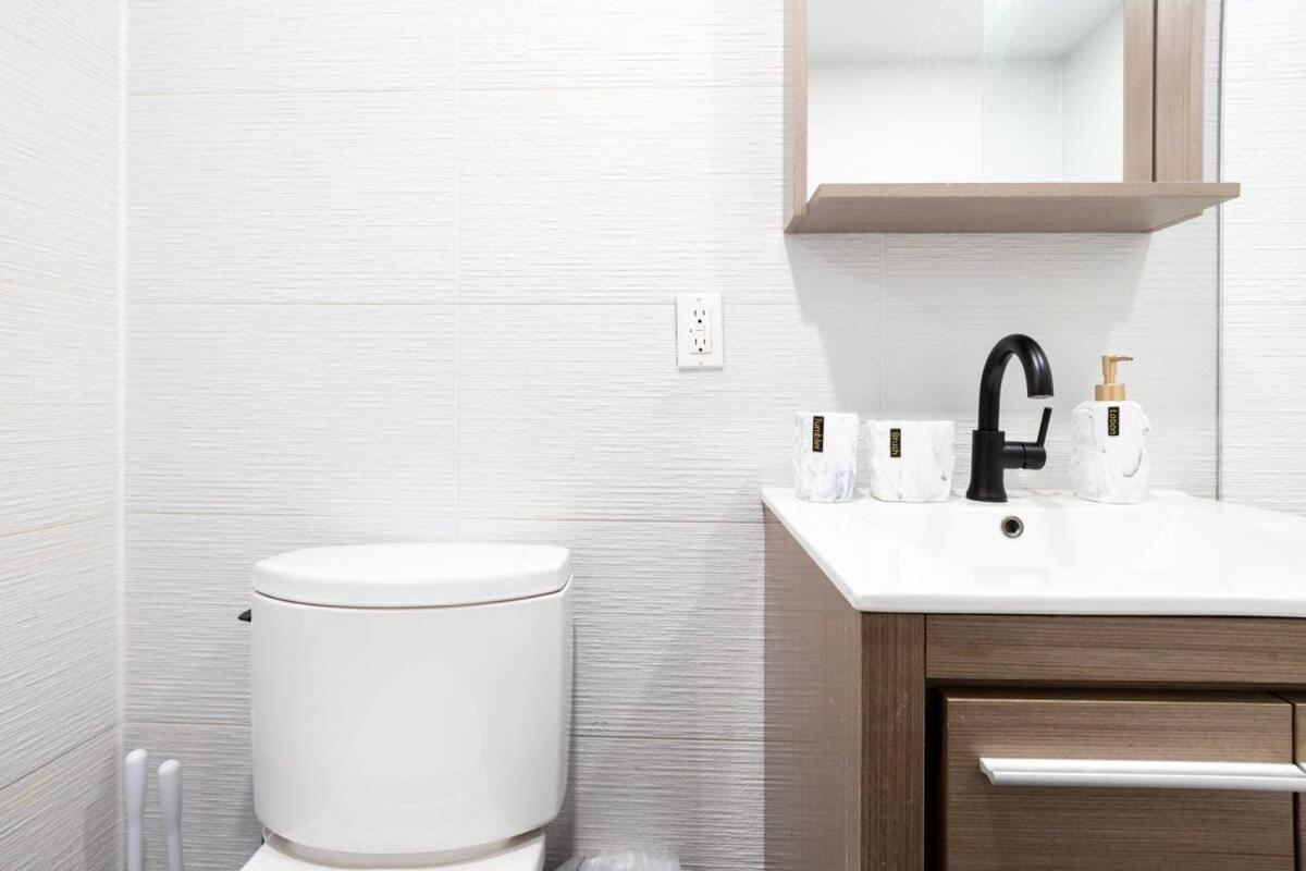 13-3 I Brand New 4br 3 Baths Duplex Private Roof Deck Apartment *