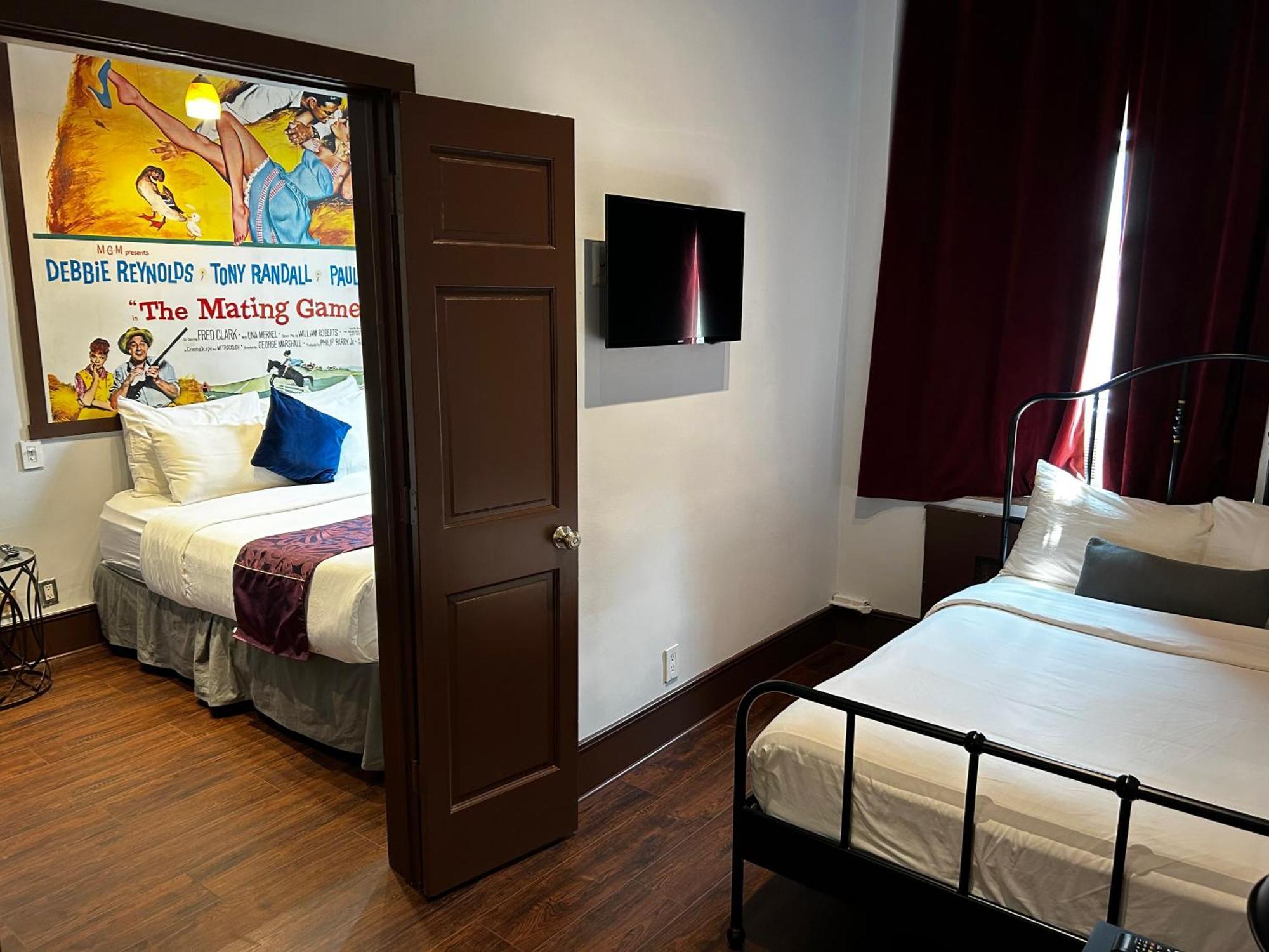 Hotel Chelsea Pines New York