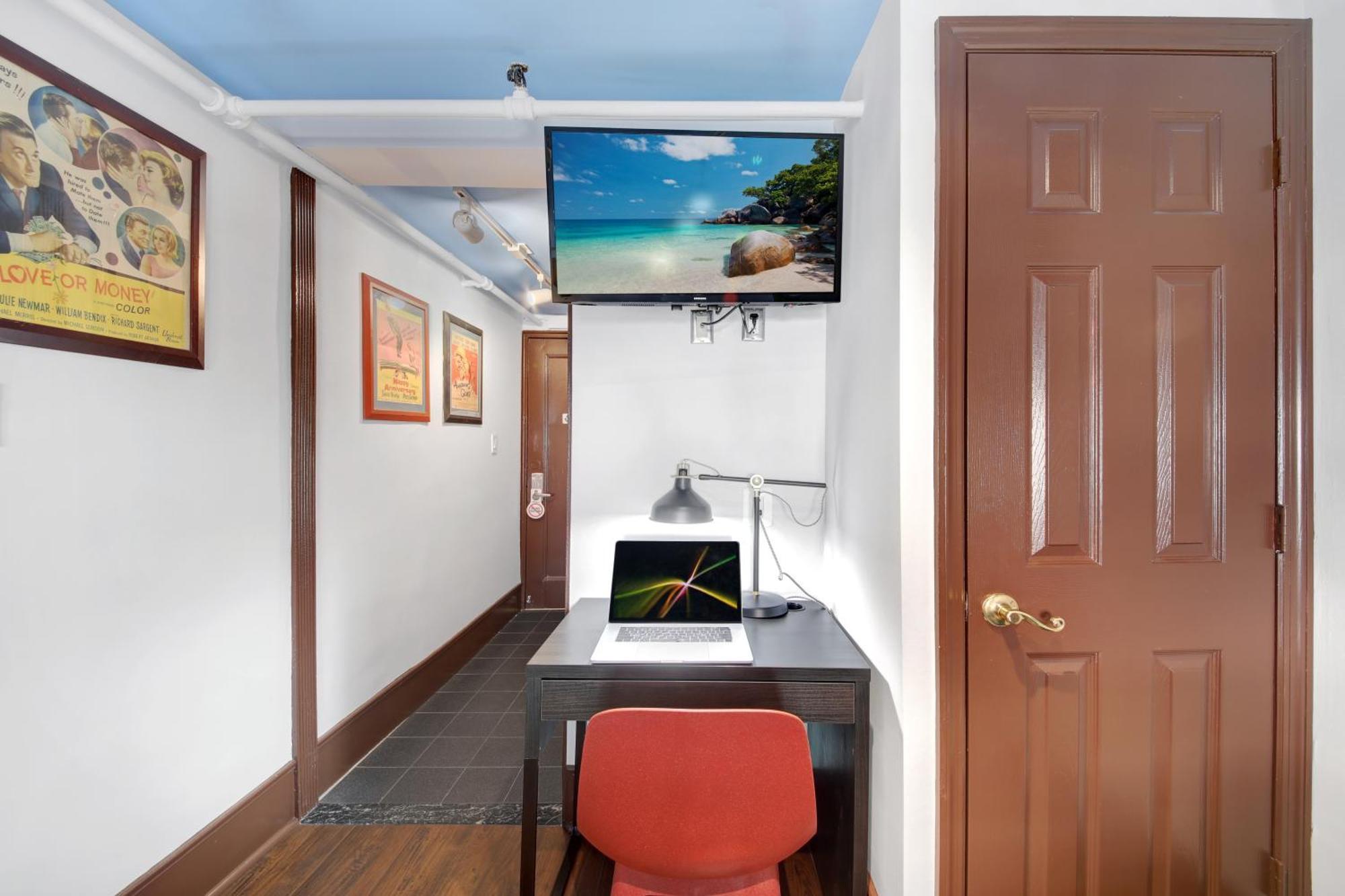 Chelsea Pines 3* New York