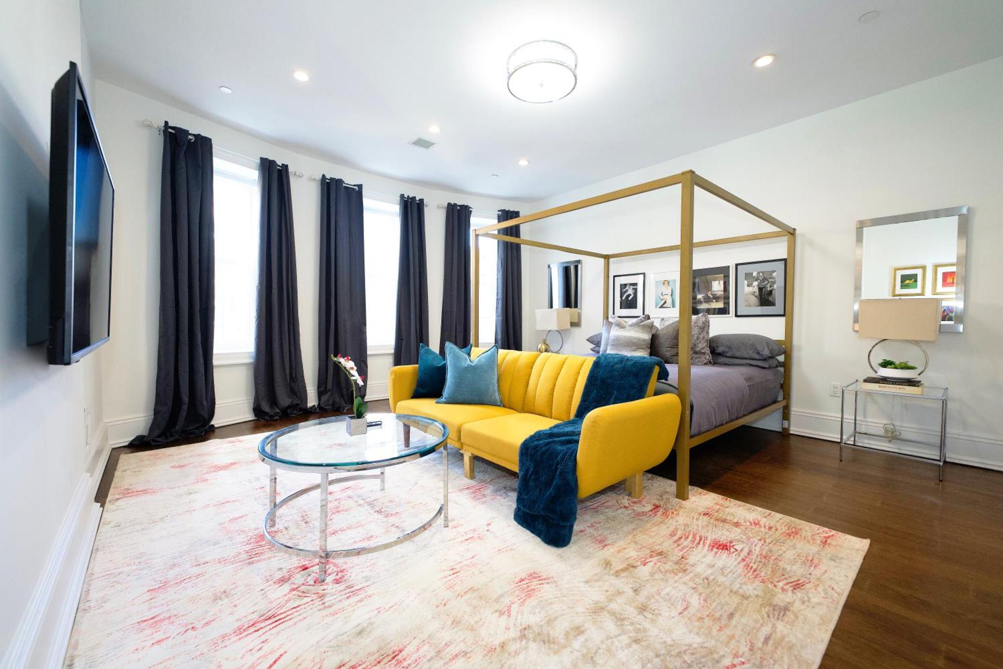 Massive Multi-million Dollar With Private Rooftop L Fashion House L * New York