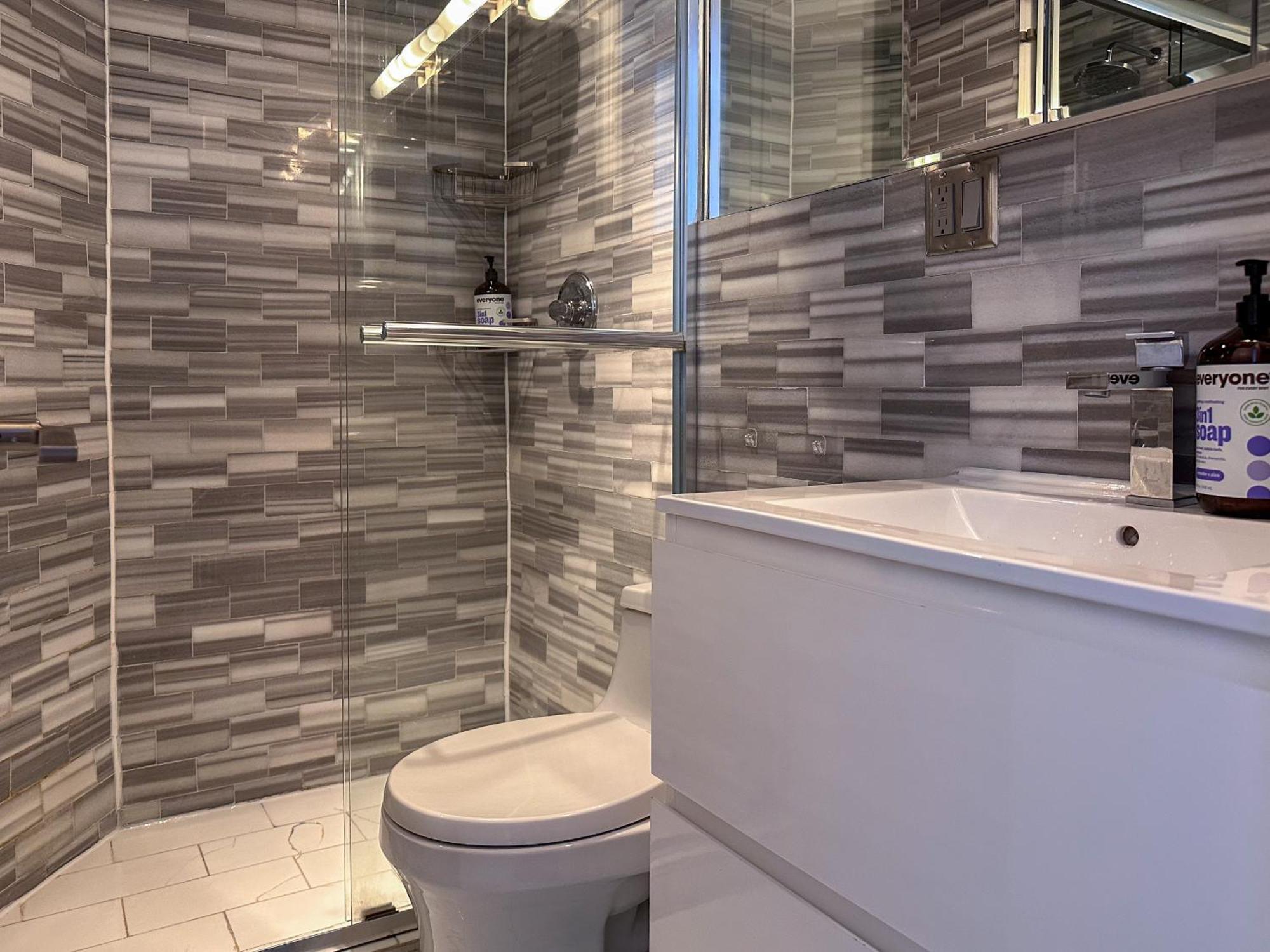 Upper East Side - Manhattan Apartment *