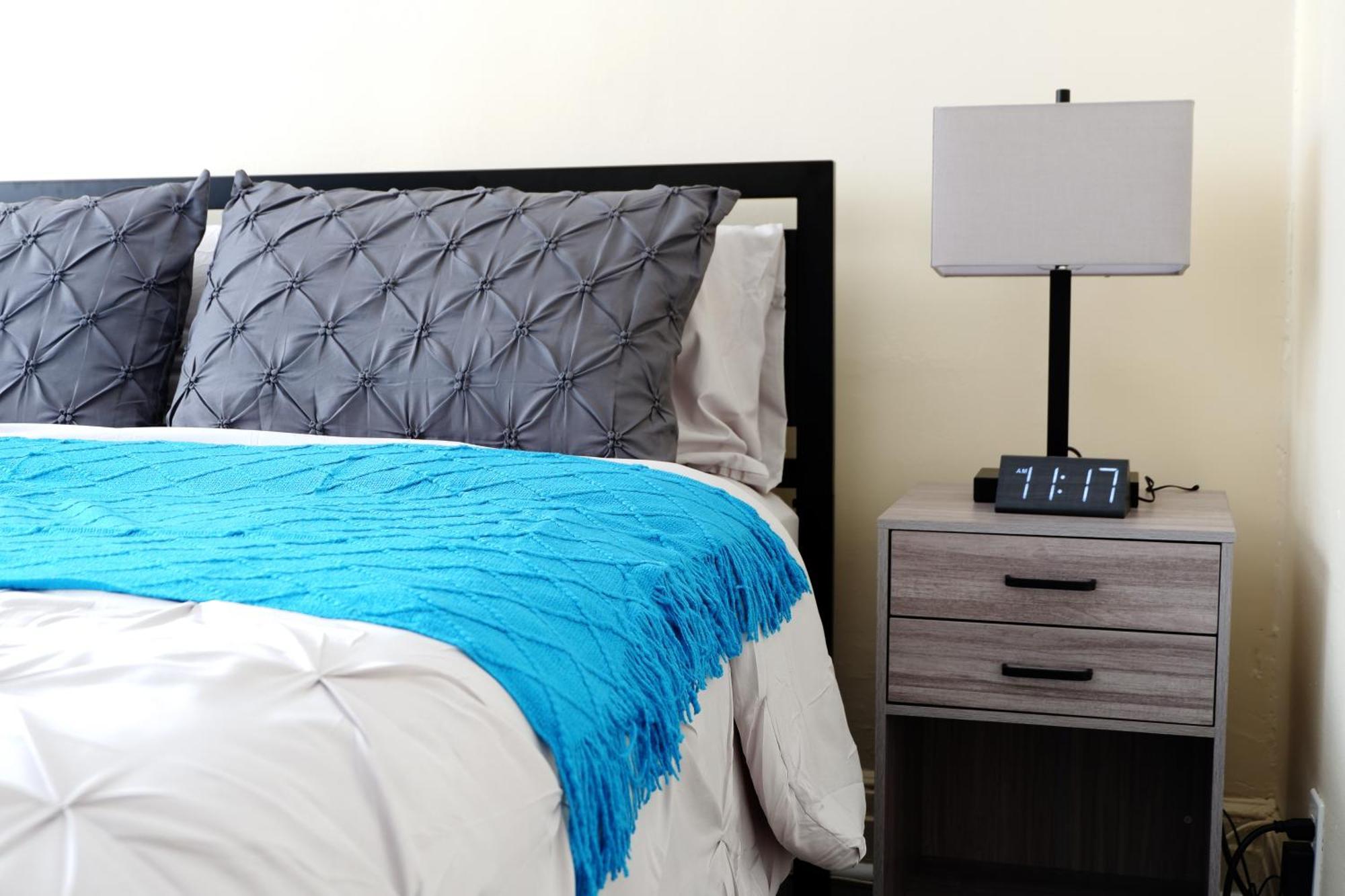 Newly Renovated - Minutes From The Apartment New York