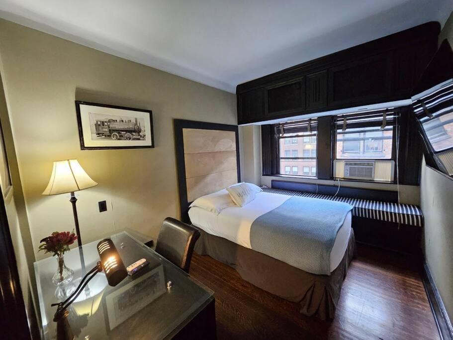 Full 2-bedroom The Mansfield Midtown Apartment *