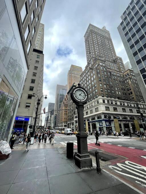 Full 2-bedroom The Mansfield Midtown New York