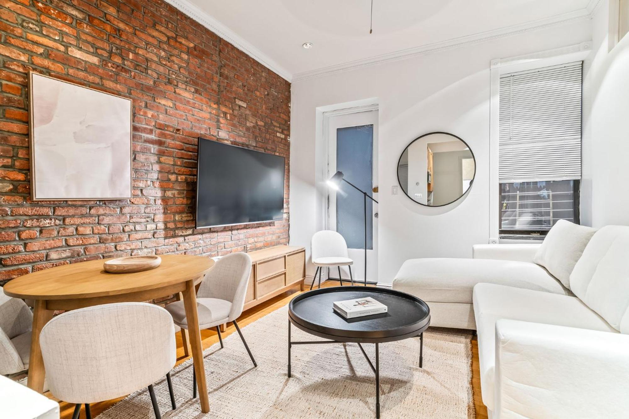 Cute 3bd 2bath Apartment New York
