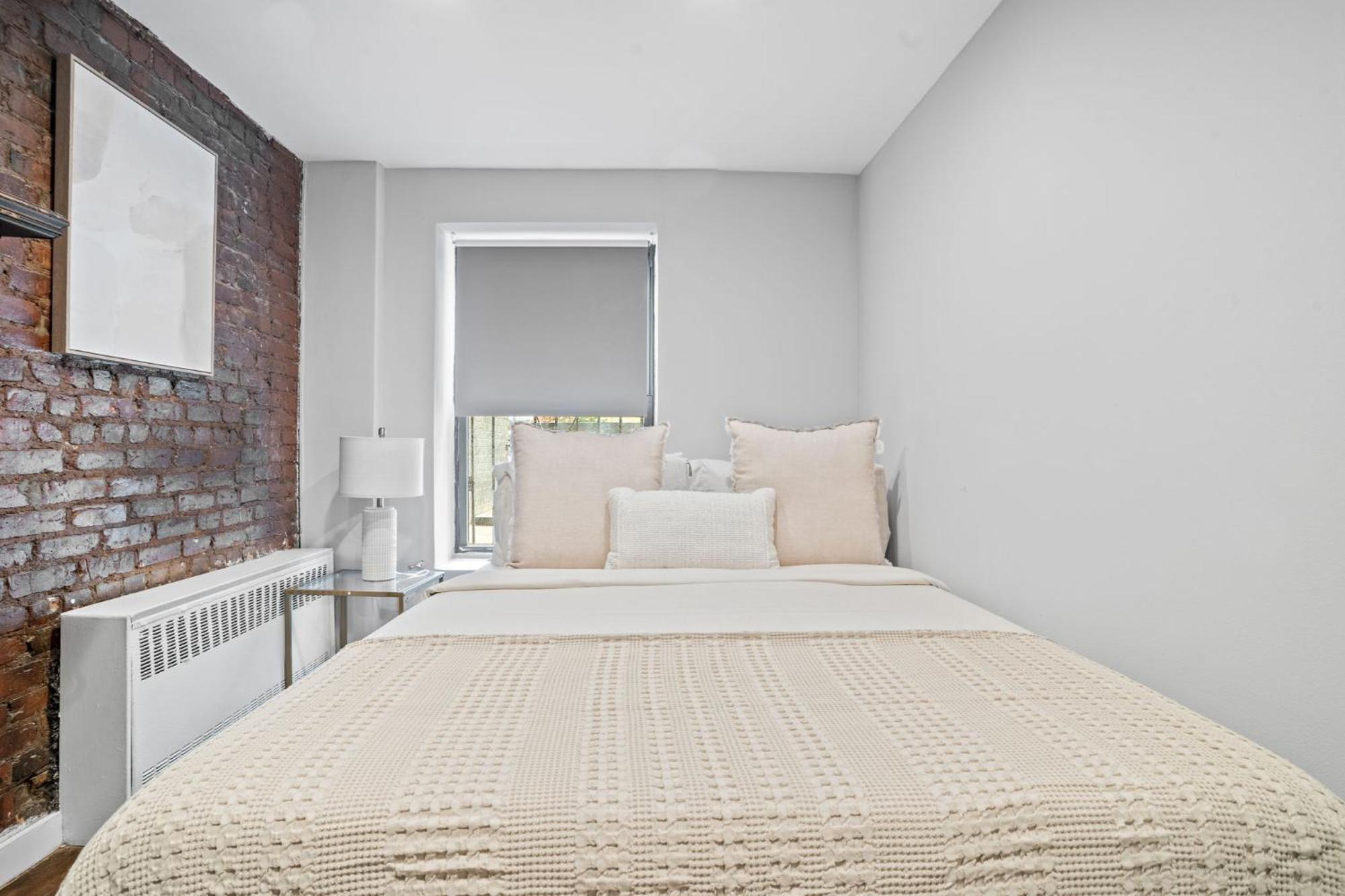 Chelsea Charm 2bd 1 Bath * New York