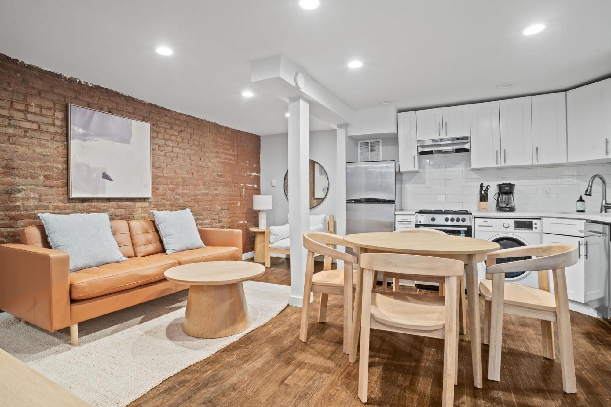 Chelsea Charm 2bd 1 Bath Apartment New York