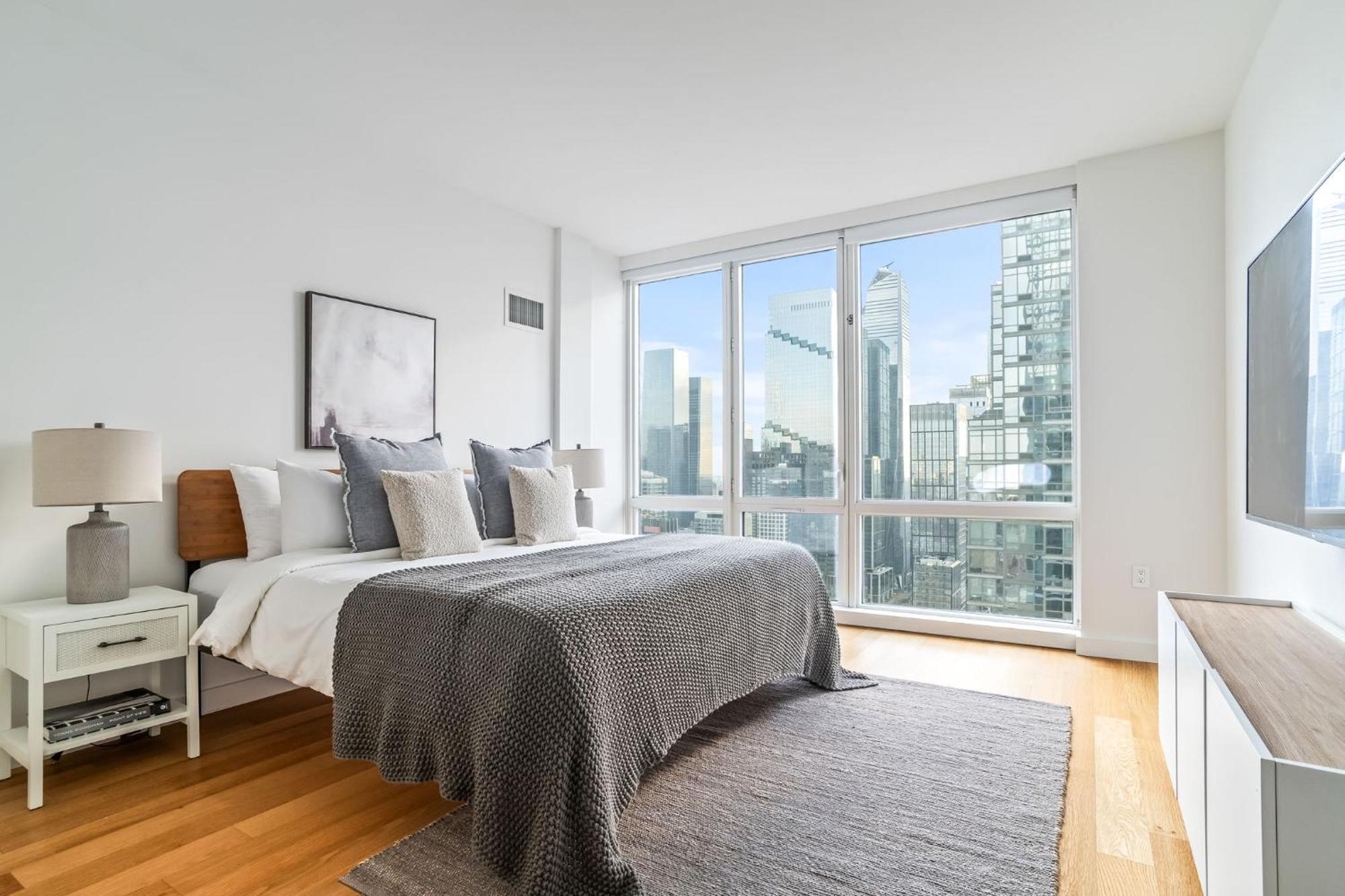 Apartment 2bd 2 Bth Marvelous