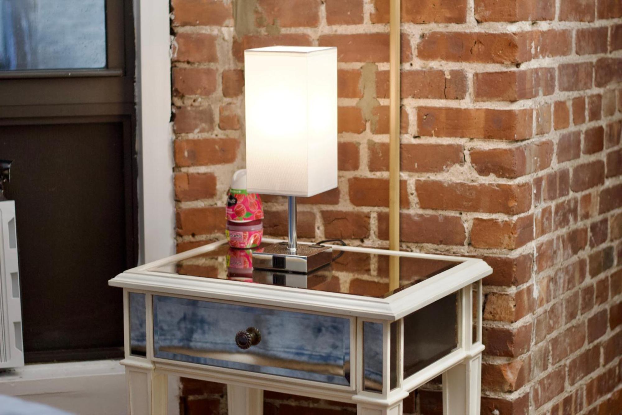 One Block Away From Times Square! Hotel *