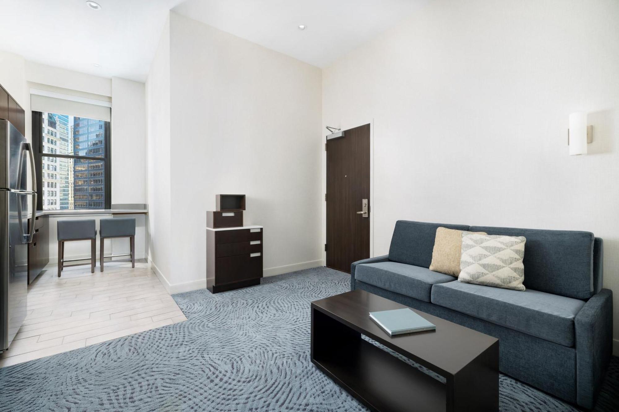 By Marriott Downtown Manhattan/world Trade Center Area 4*