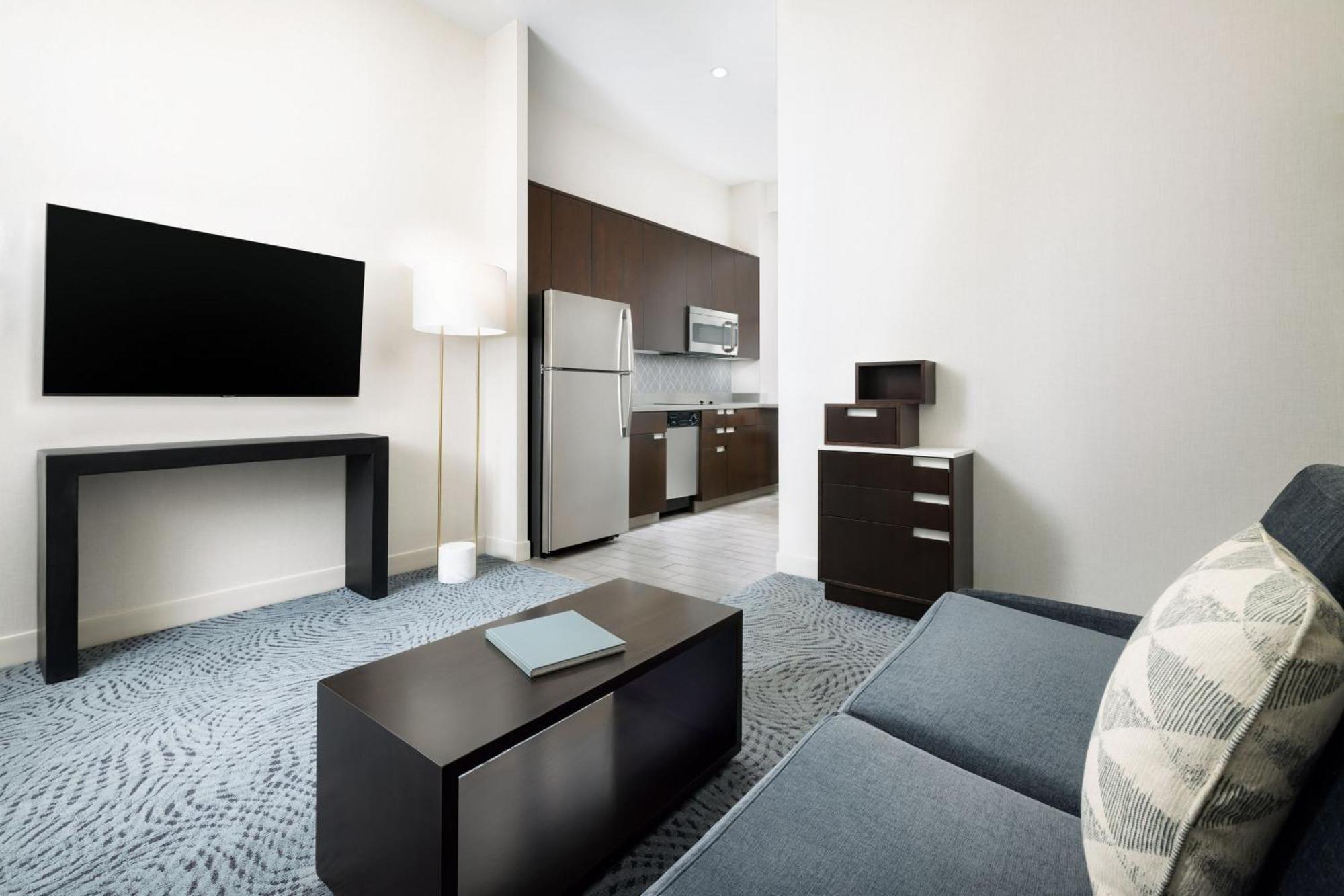 By Marriott Downtown Manhattan/world Trade Center Area Hotel