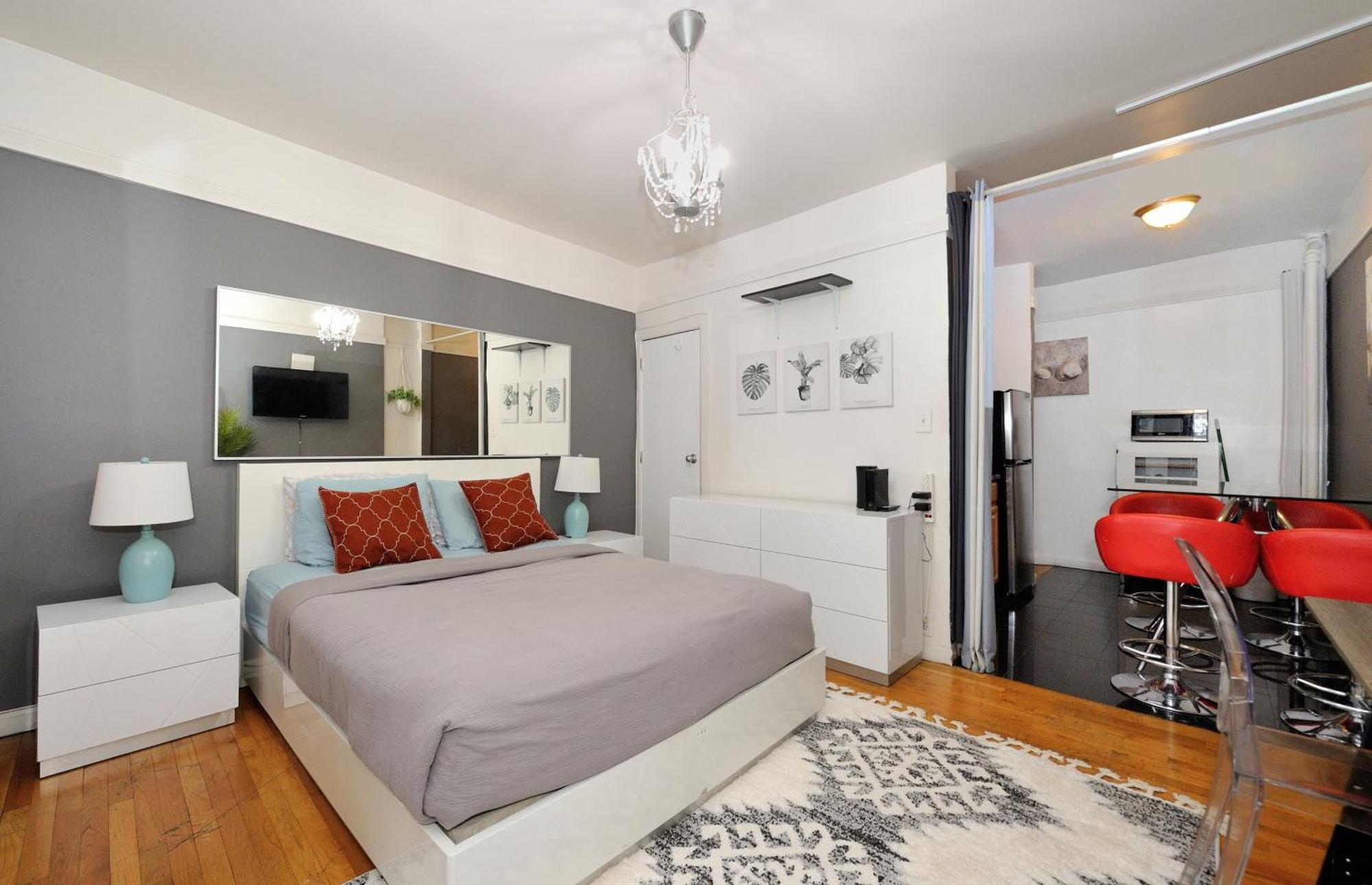 Monthly Nyc Rentals- Perfectly Designed 2 Bedroom Unit Apartment