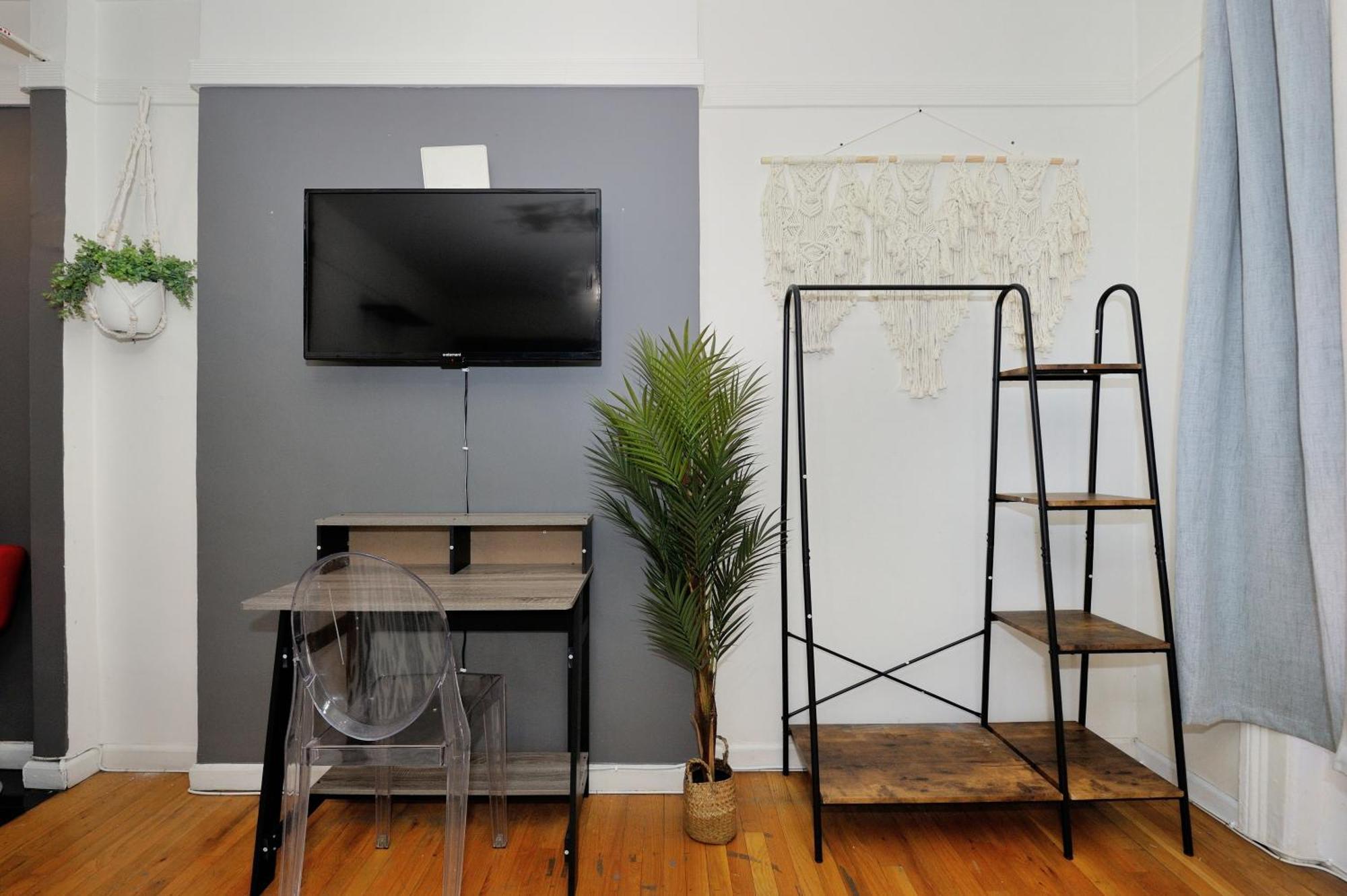 Monthly Nyc Rentals- Perfectly Designed 2 Bedroom Unit * New York