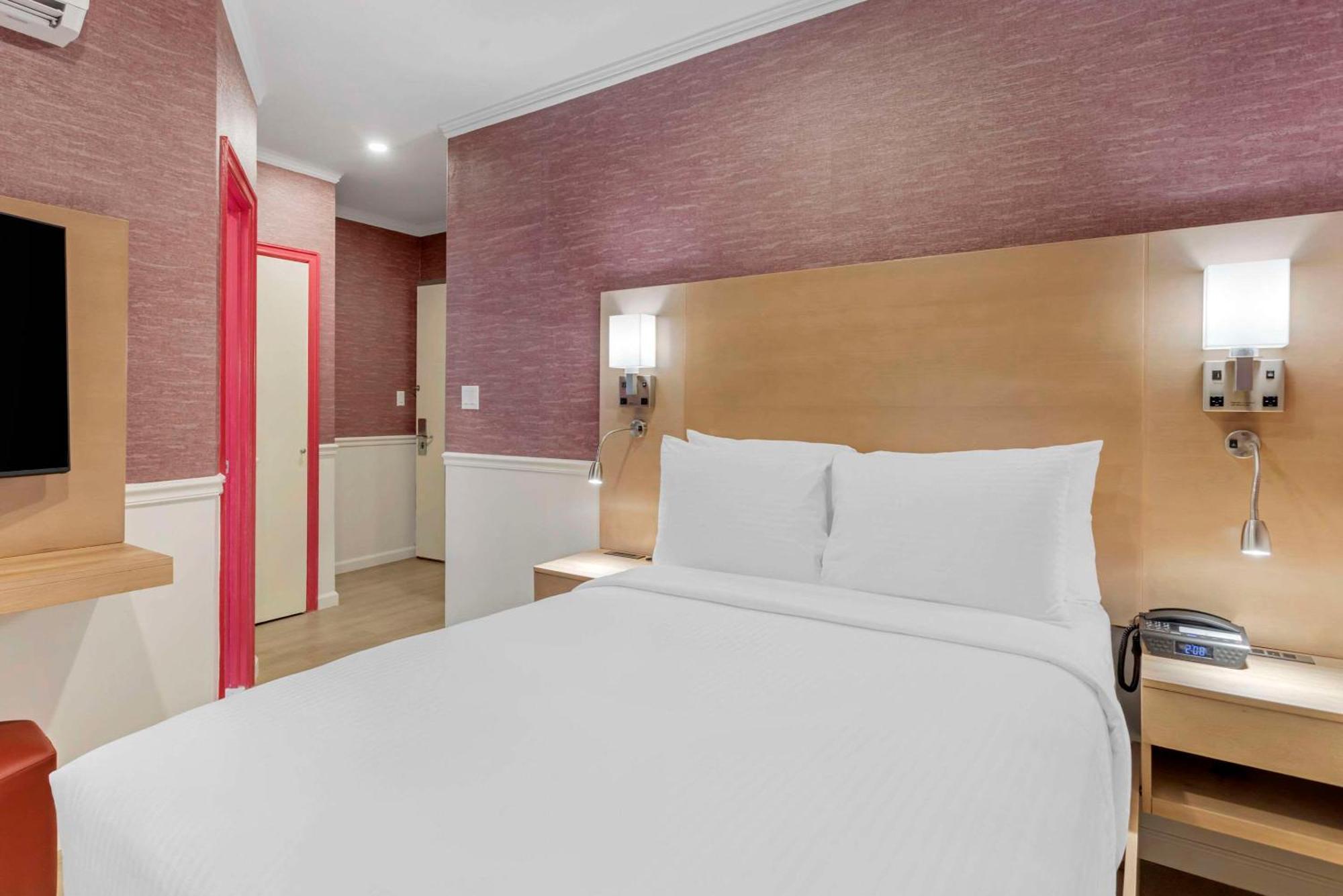 The Mayfair Times Square, An Ascend Collection 3*
