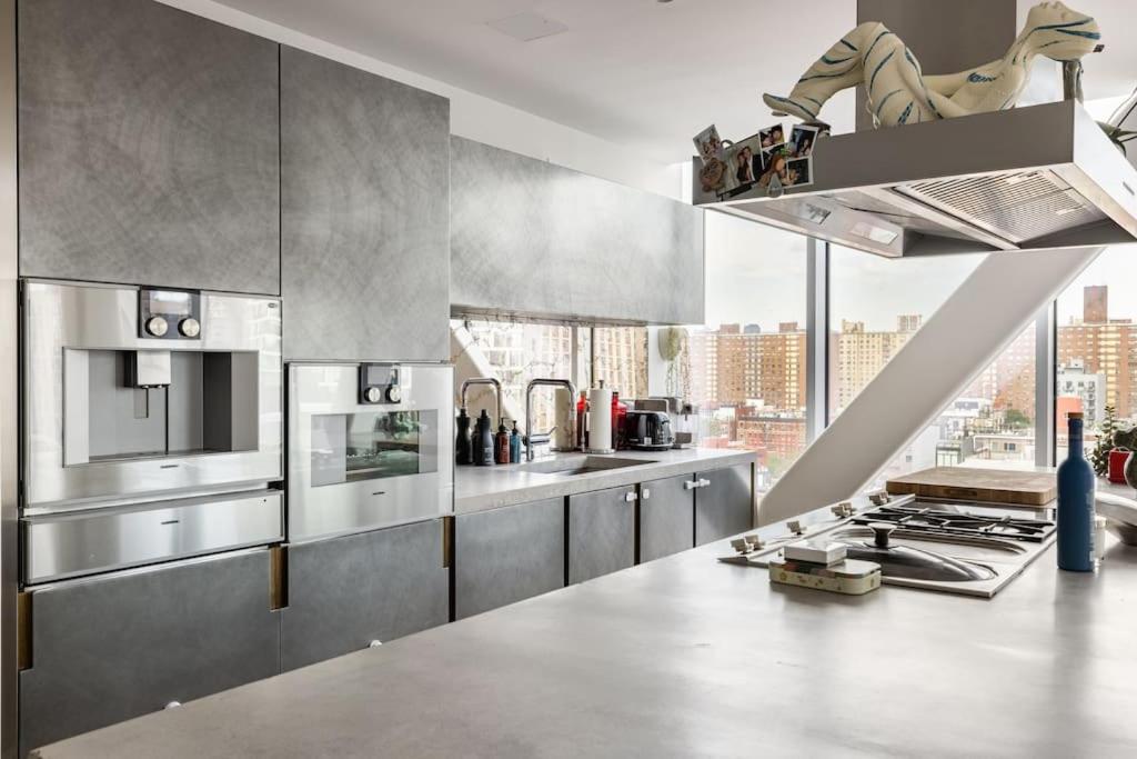 Travive Brand New Five Bedroom Penthouse Apartment