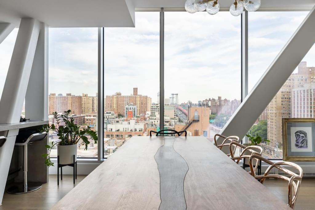 Travive Brand New Five Bedroom Penthouse New York