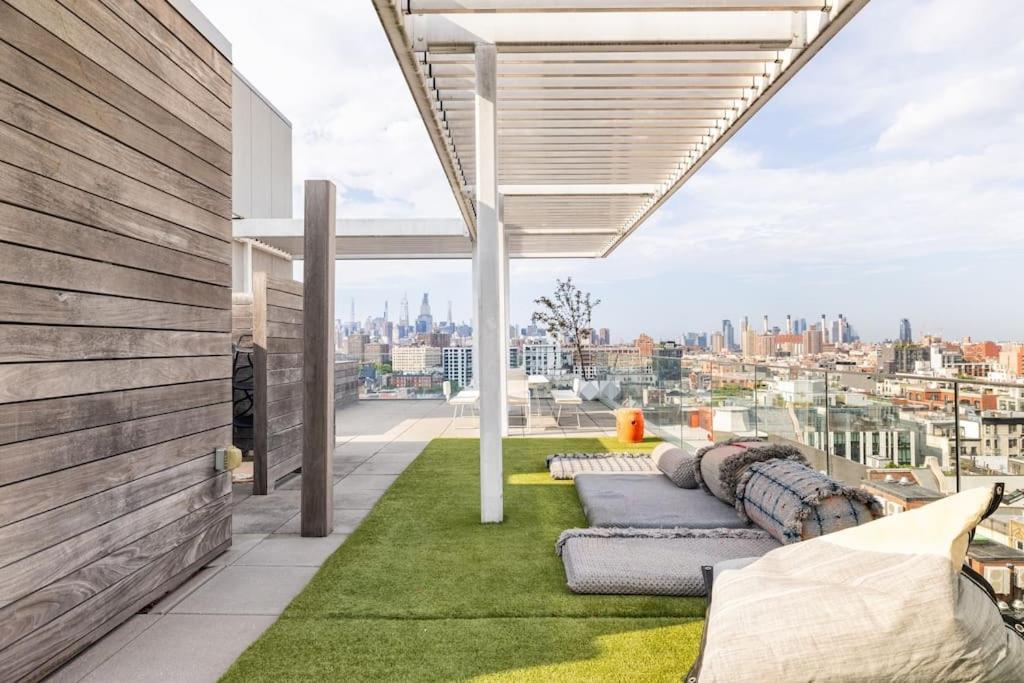 Travive Brand New Five Bedroom Penthouse *