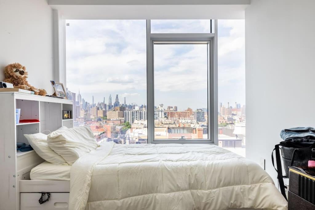 Travive Brand New Five Bedroom Penthouse * New York