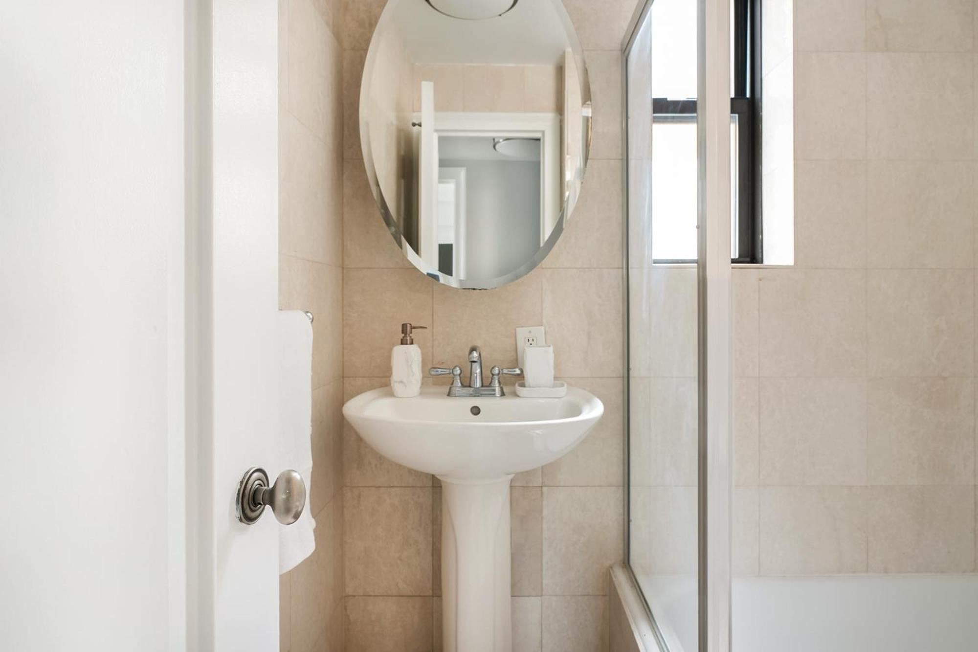 73-406 New 1br 1bth Uws Doorman Gym Appartement New York