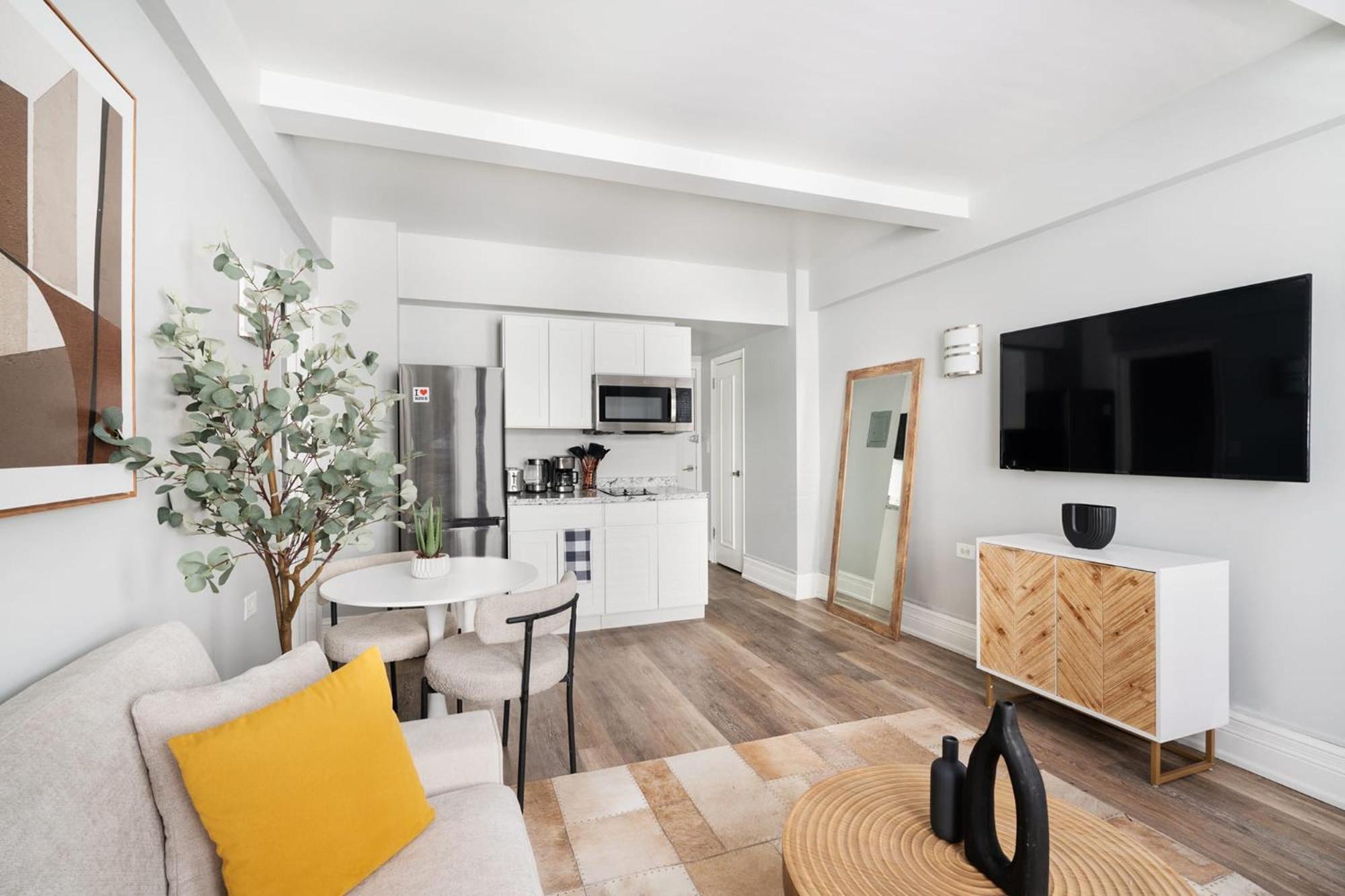 73-406 New 1br 1bth Uws Doorman Gym Appartement *