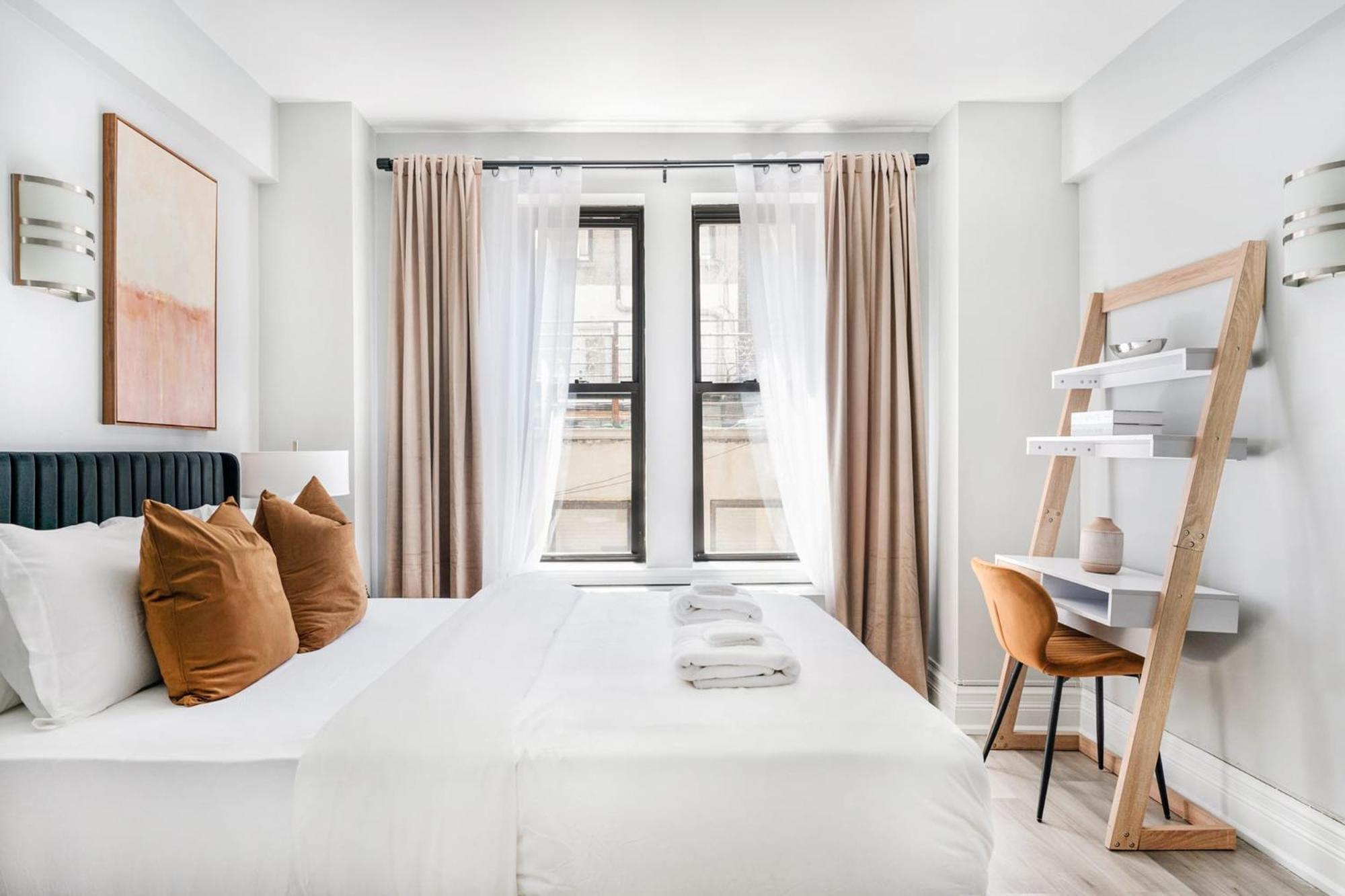 73-318 New Uws Doorman Gym Apartment *